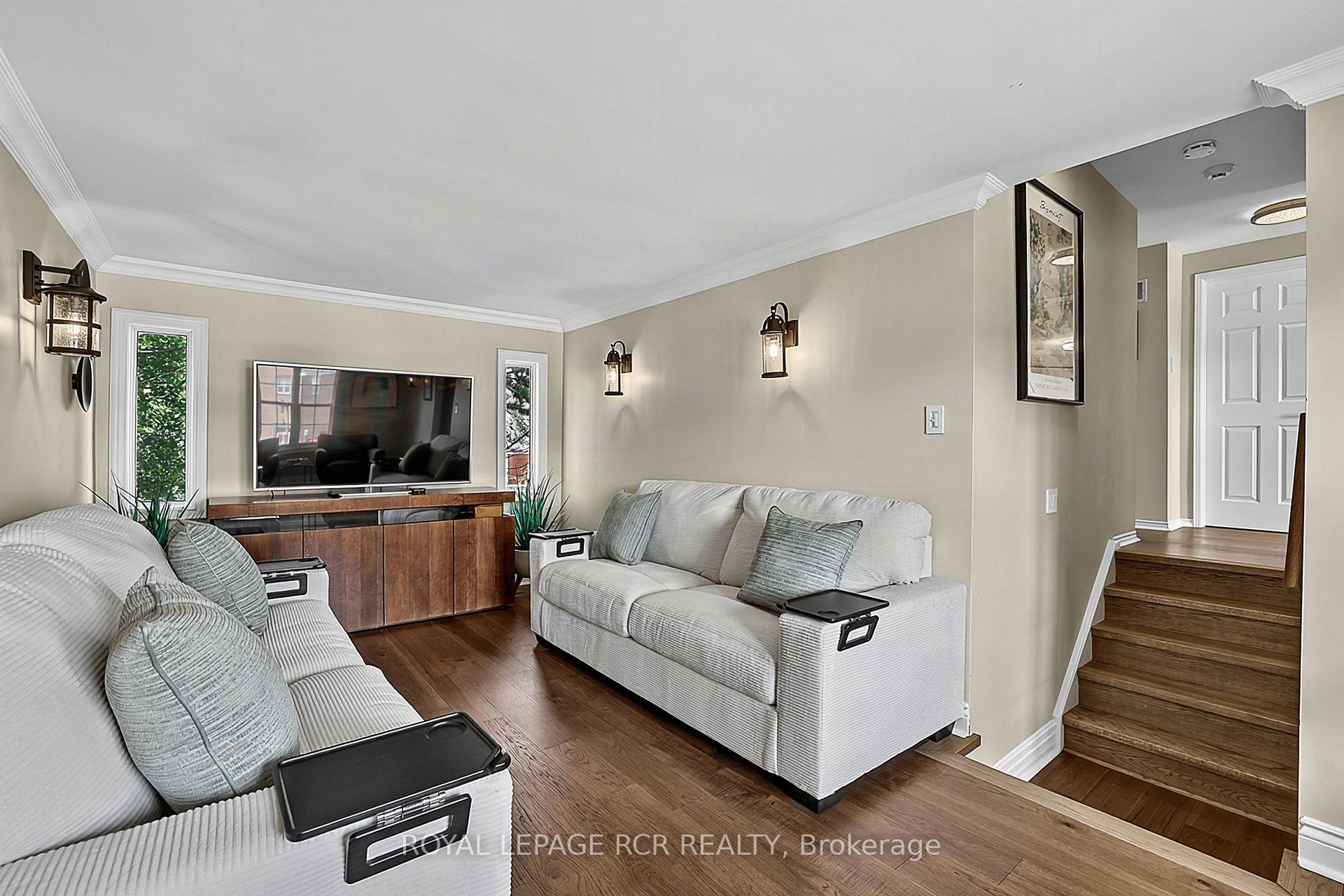 Photo 20 of 411 Butler Court, Aurora, Aurora Village — HOMEH