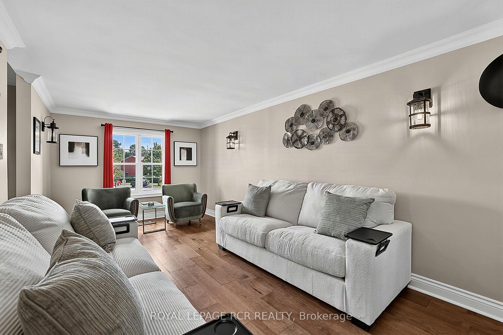Photo 21 of 411 Butler Court, Aurora, Aurora Village — HOMEH