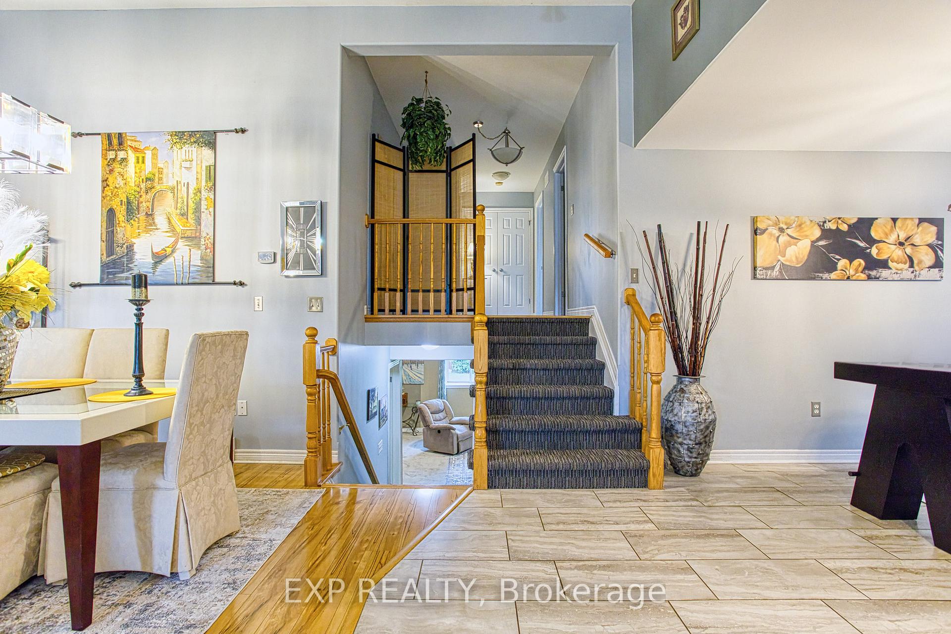 Photo 11 of 7192 Kelly Drive, Niagara Falls, Forestview — HOMEH