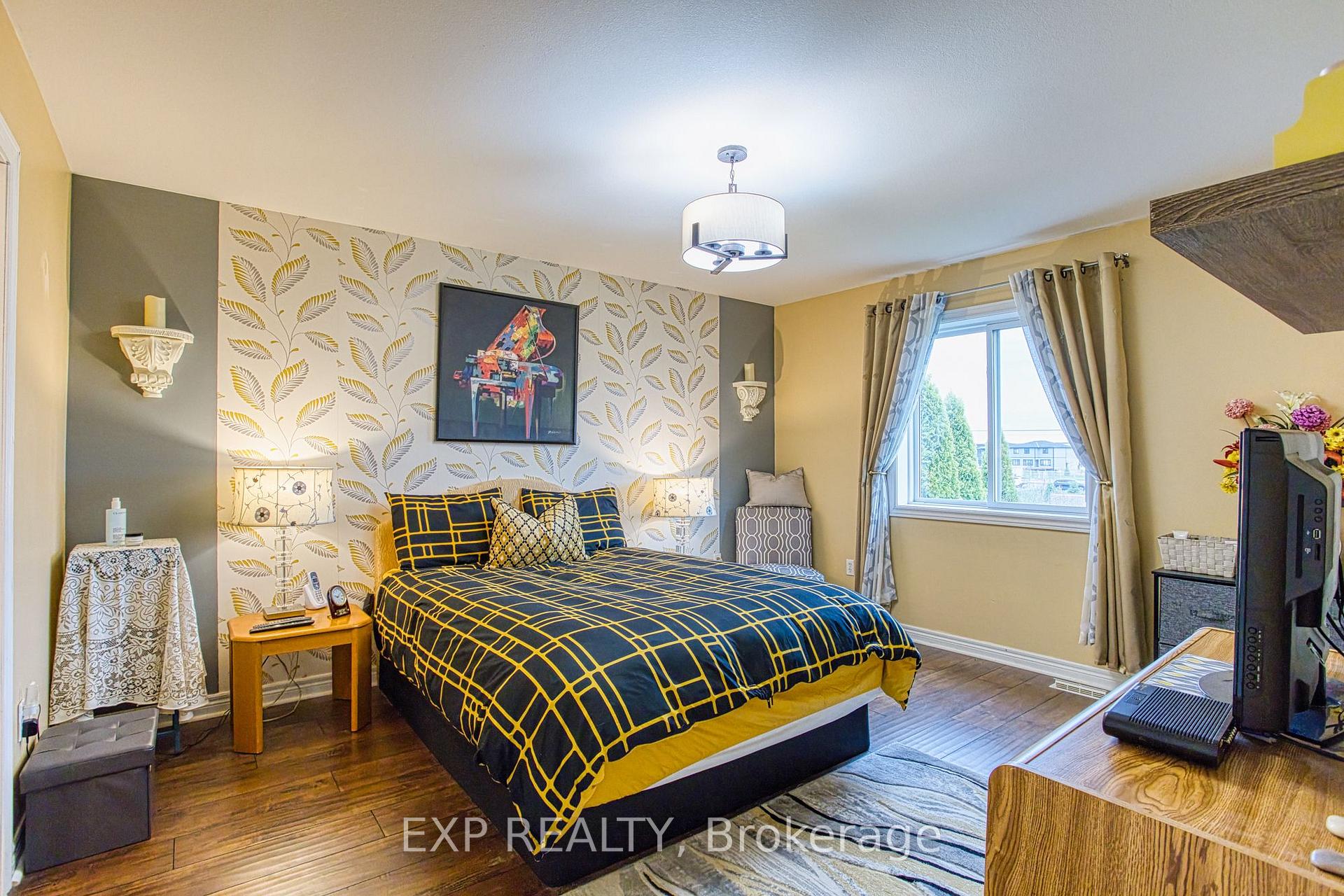 Photo 22 of 7192 Kelly Drive, Niagara Falls, Forestview — HOMEH