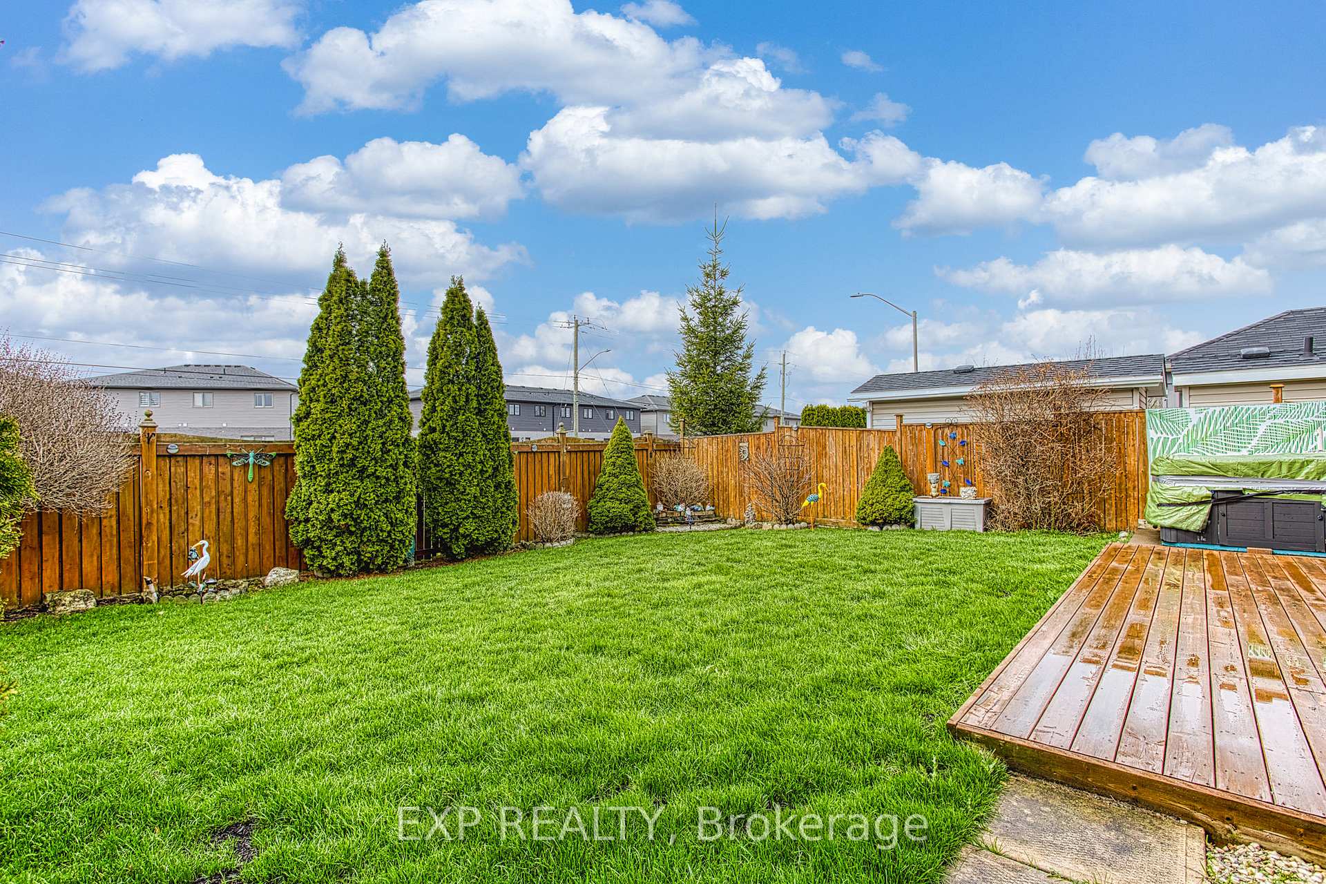 Photo 42 of 7192 Kelly Drive, Niagara Falls, Forestview — HOMEH