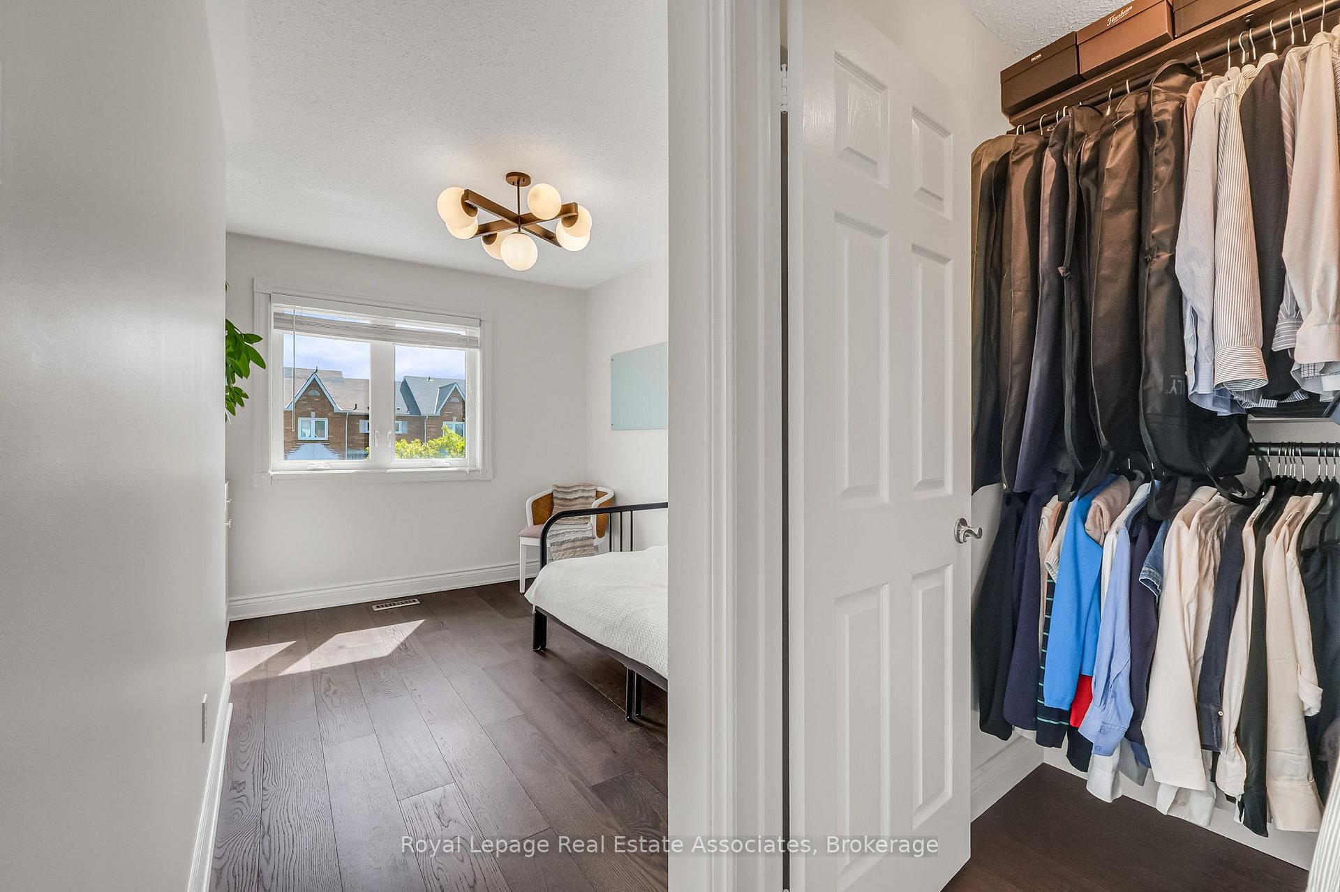 Photo 28 of 8 Prestwick Avenue, Vaughan, Maple — HOMEH