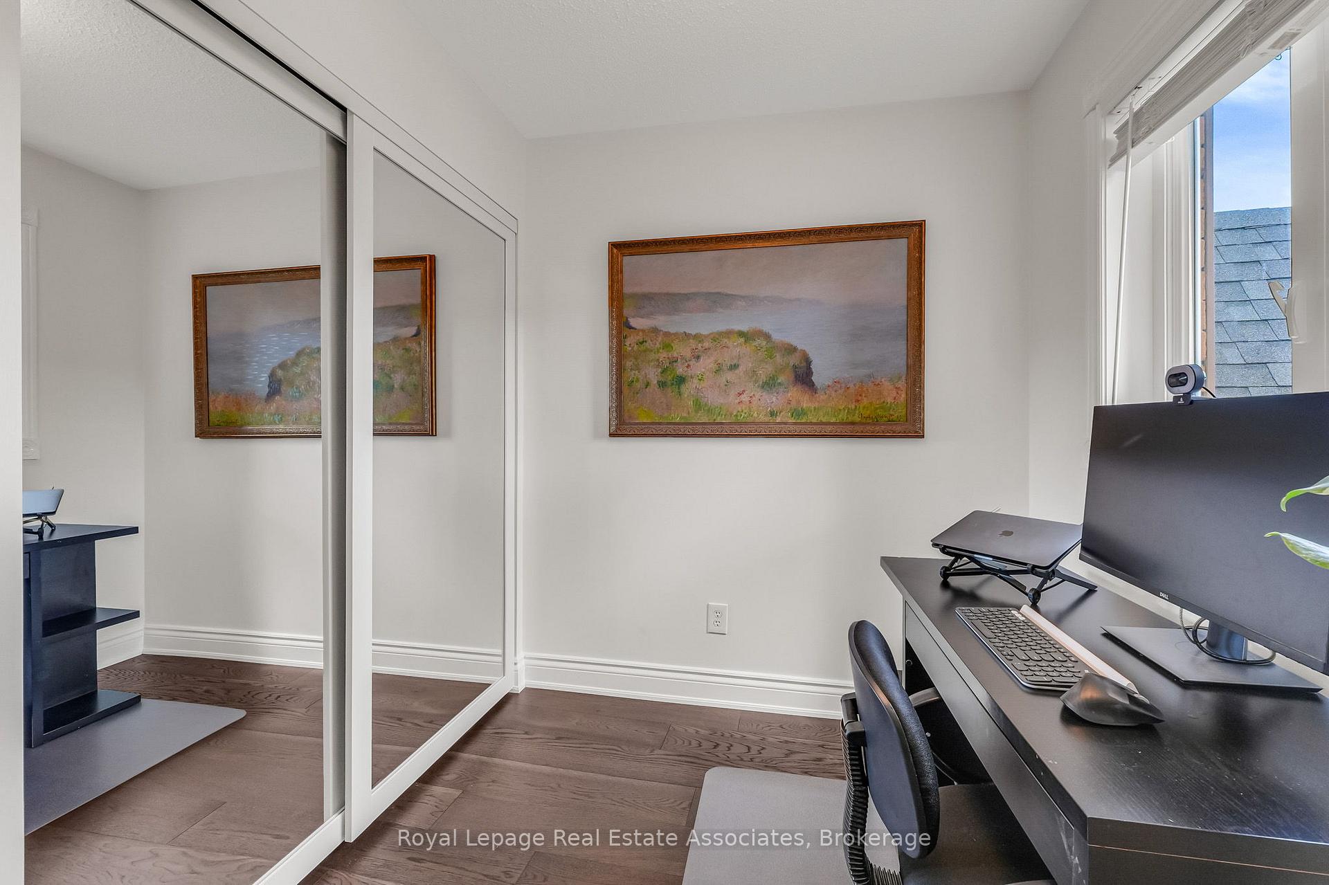 Photo 34 of 8 Prestwick Avenue, Vaughan, Maple — HOMEH