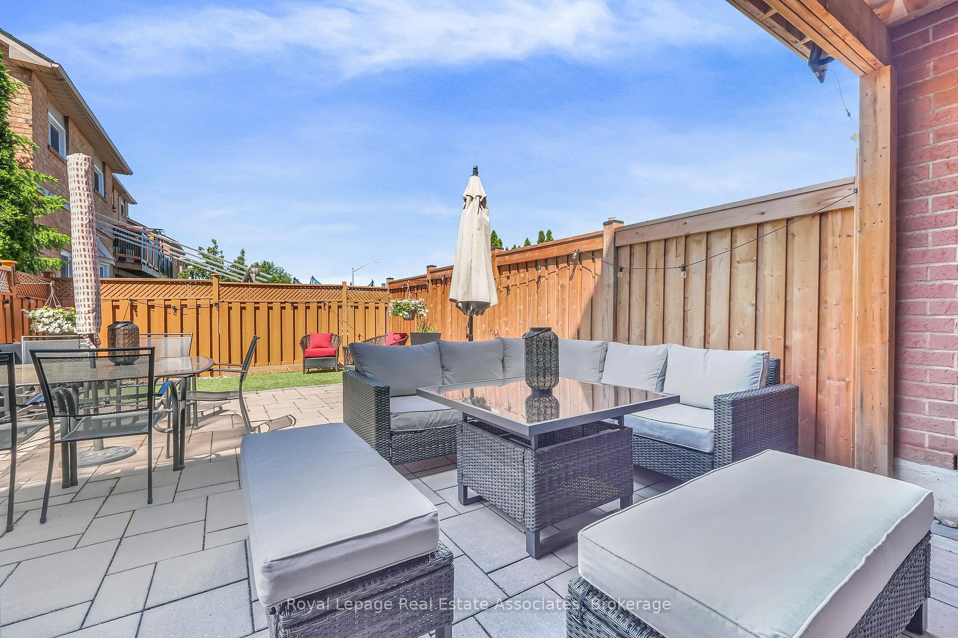 Photo 40 of 8 Prestwick Avenue, Vaughan, Maple — HOMEH