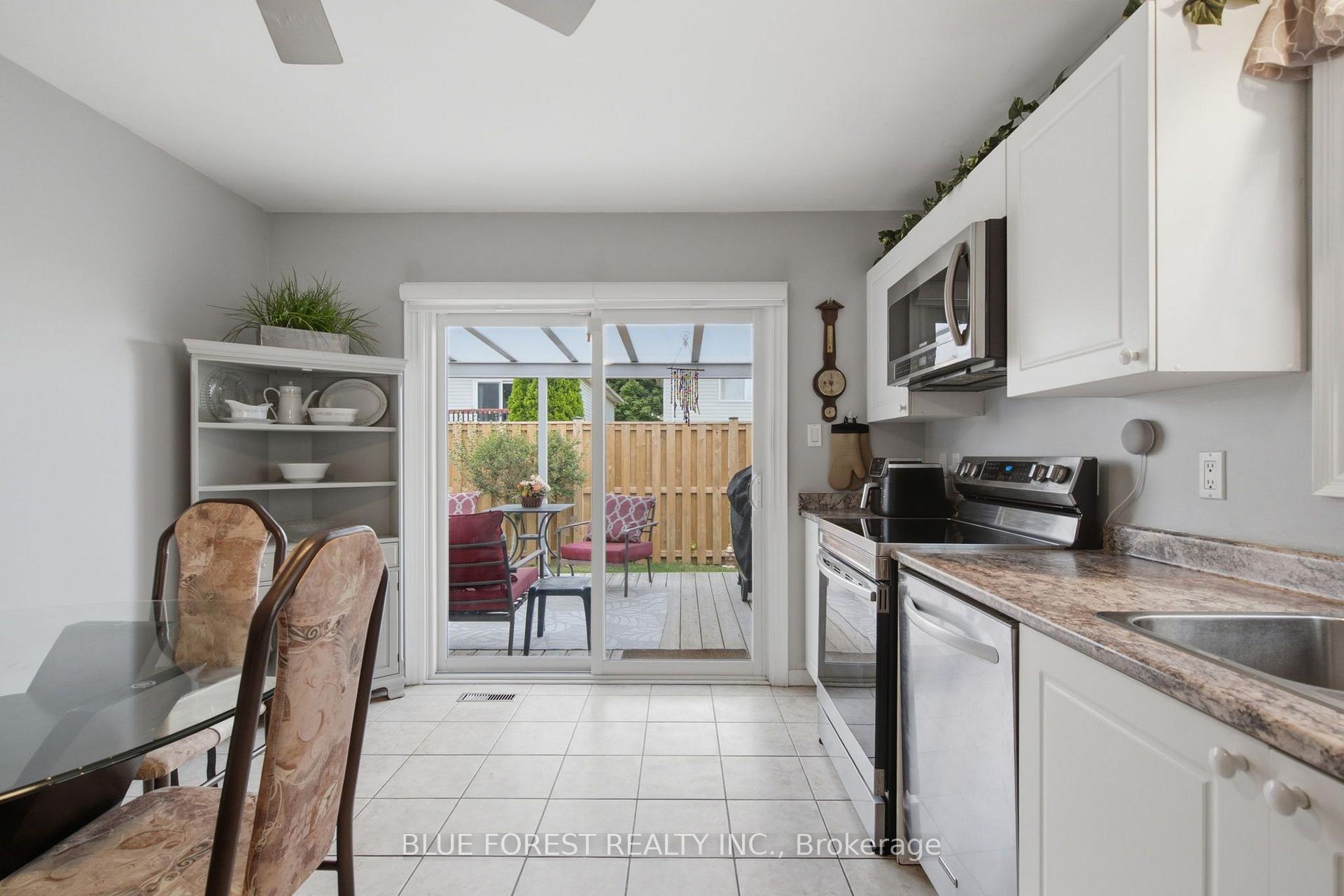 Photo 14 of Unit 28, 335 Lighthouse Road, London, South U — HOMEH