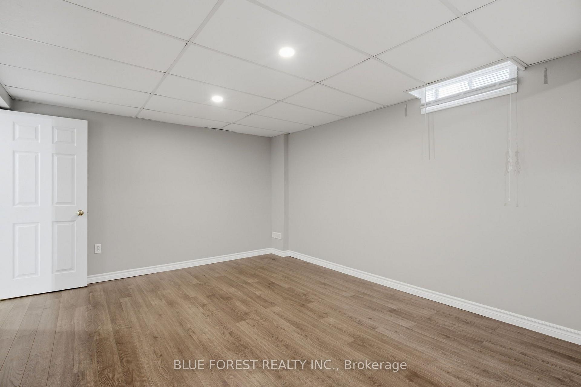 Photo 26 of Unit 28, 335 Lighthouse Road, London, South U — HOMEH