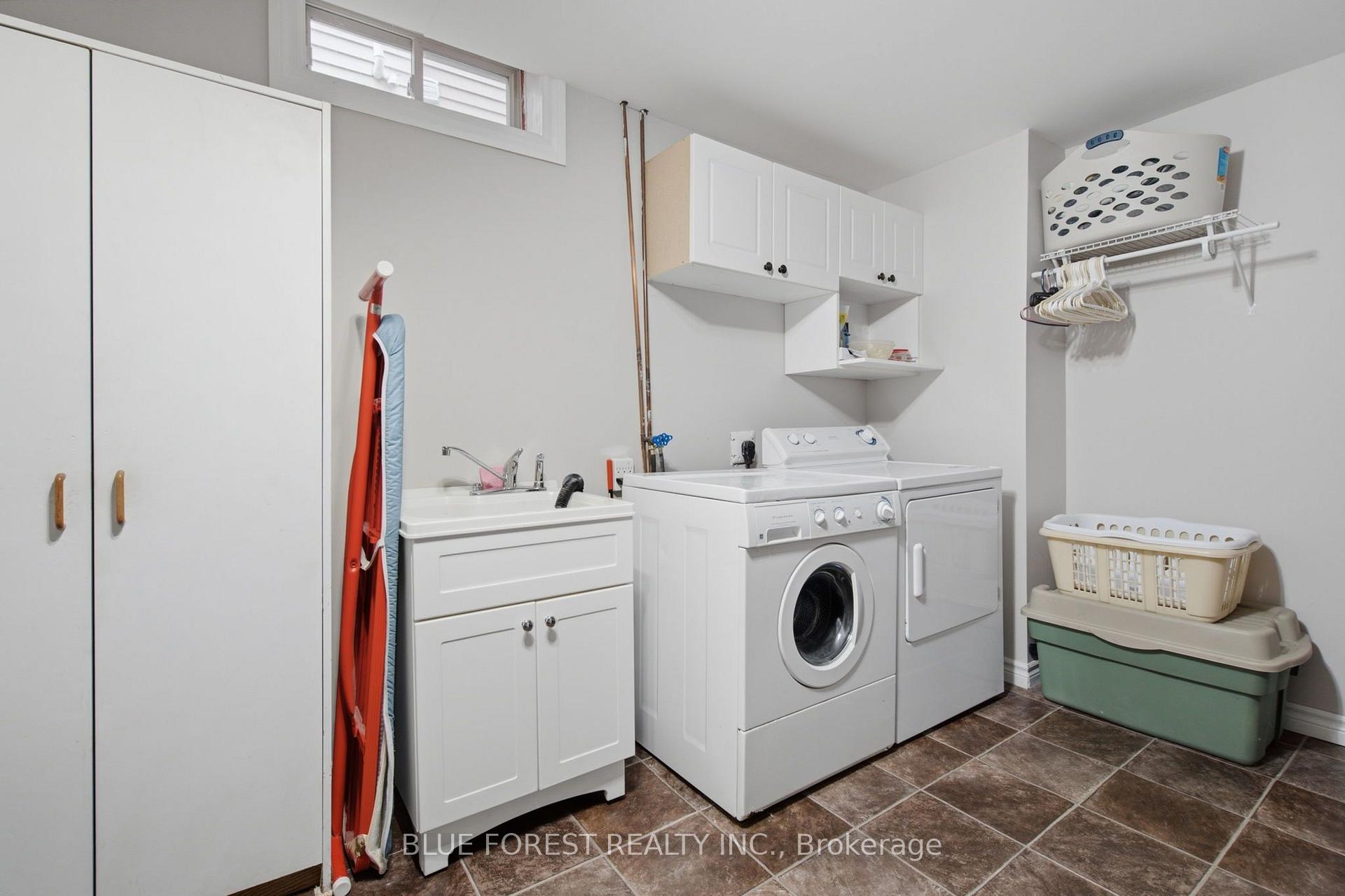 Photo 34 of Unit 28, 335 Lighthouse Road, London, South U — HOMEH