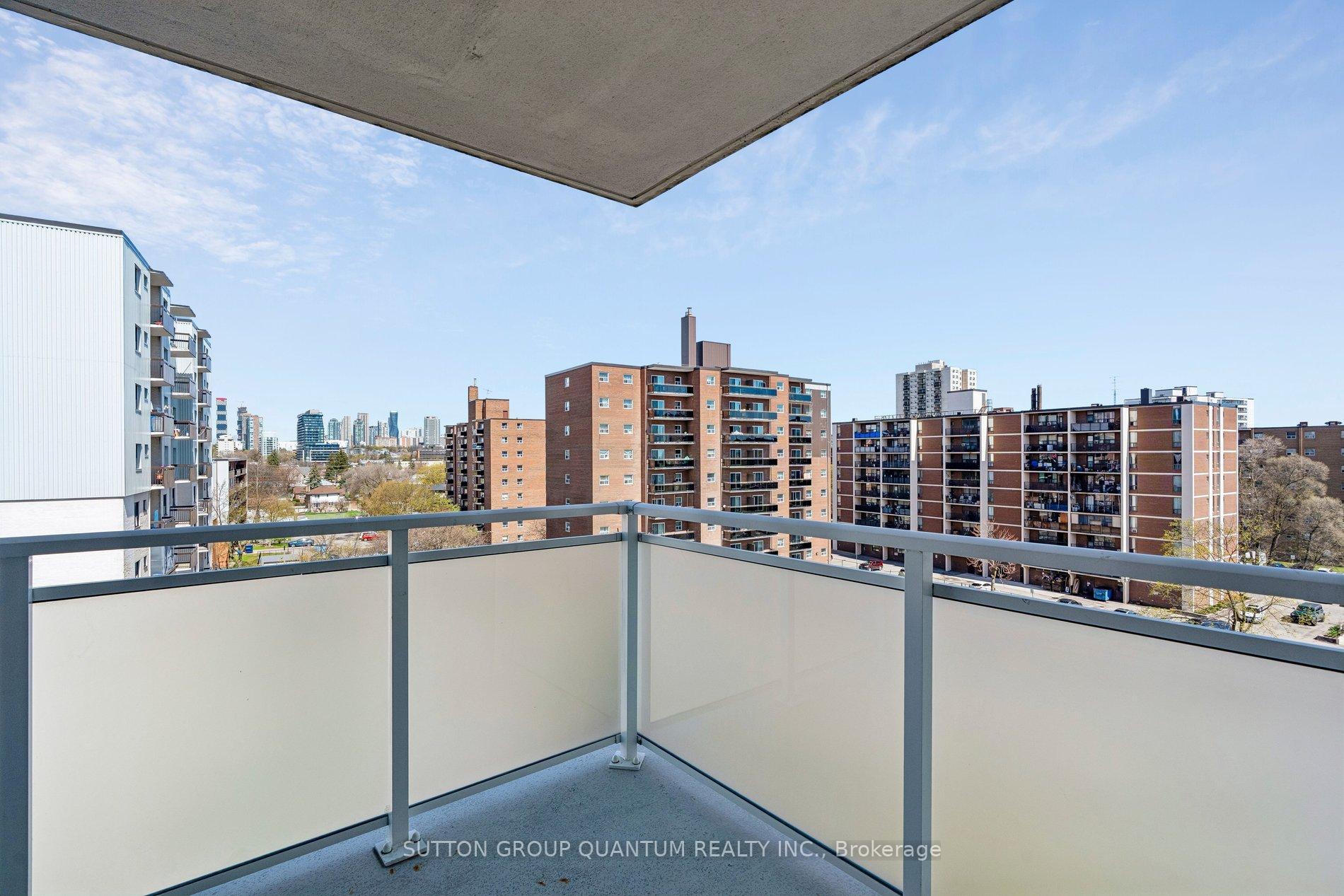 Photo 14 of Unit 802, 2345 Confederation Parkway, Mississauga, Cooksville — HOMEH