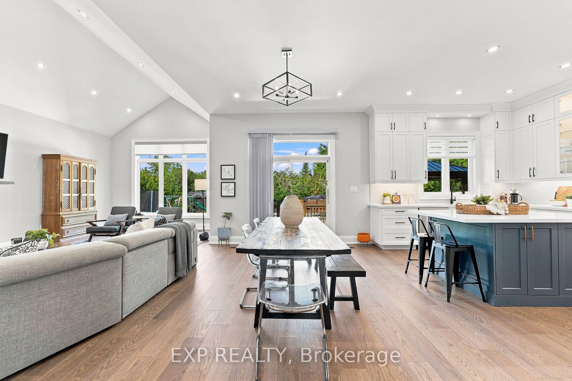 Photo 9 of 30 Brule Lakeway, Georgina, Sutton & Jackson's Point — HOMEH