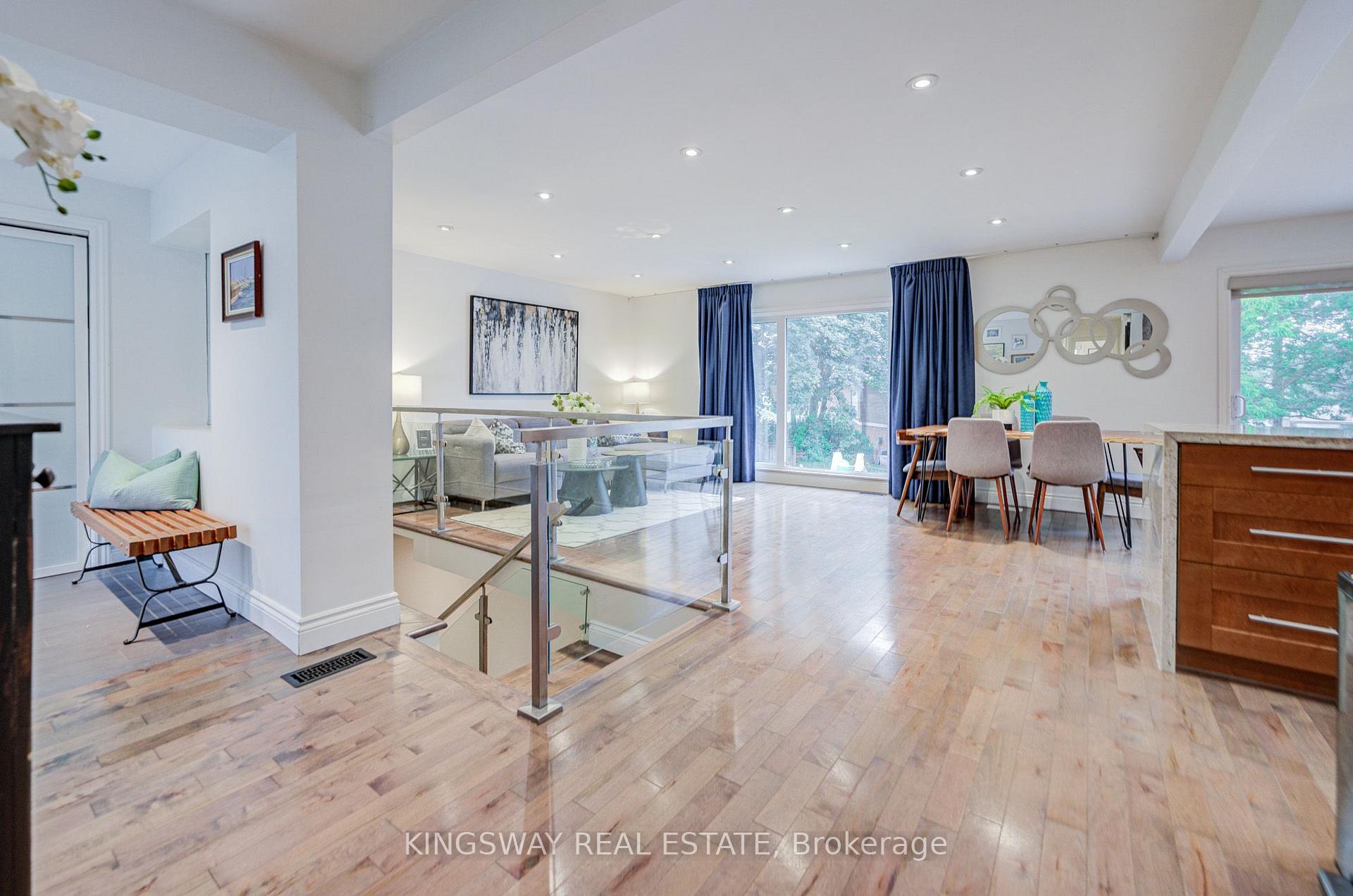 Photo 5 of 20 Wigmore Drive, North York, Victoria Village — HOMEH