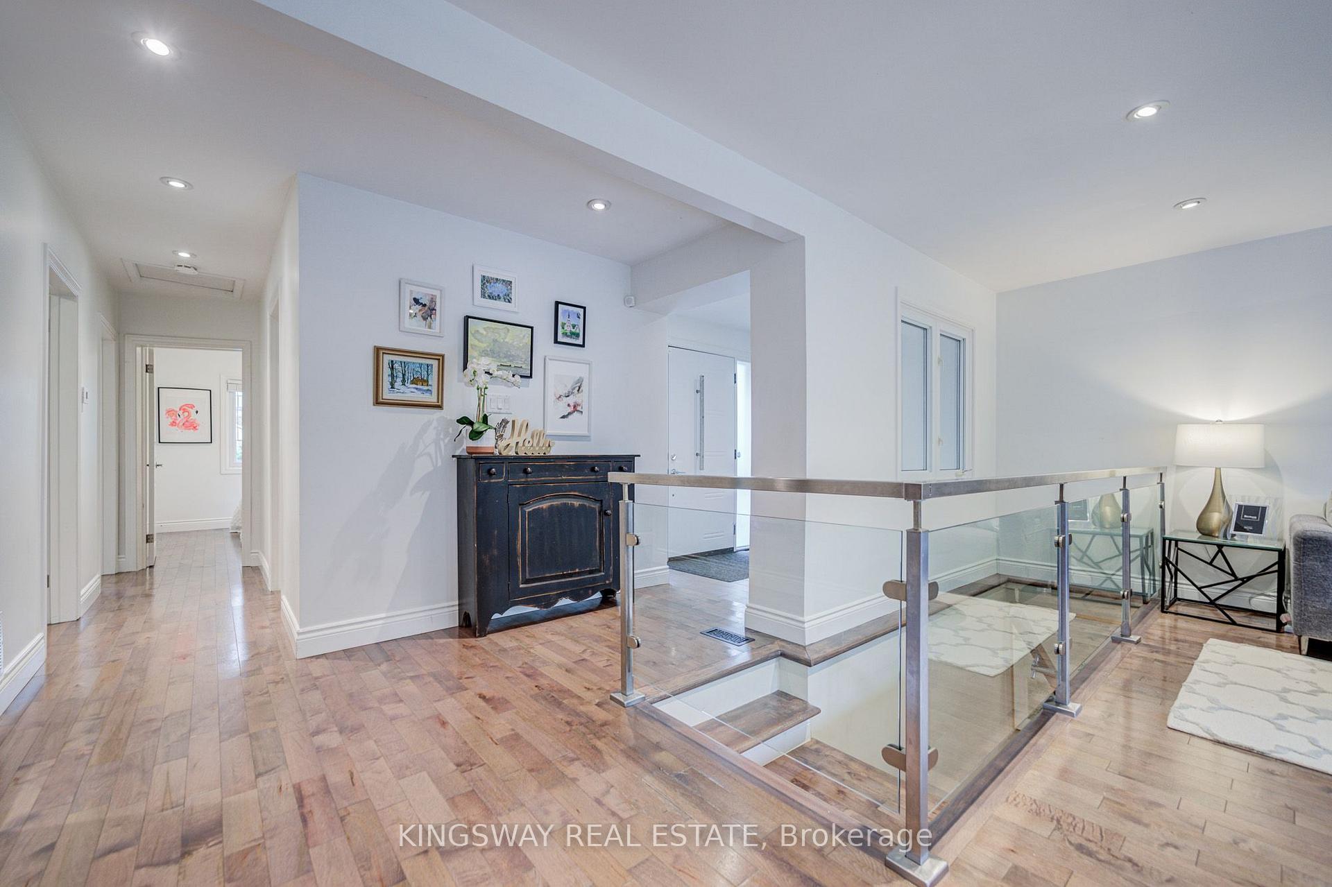 Photo 6 of 20 Wigmore Drive, North York, Victoria Village — HOMEH