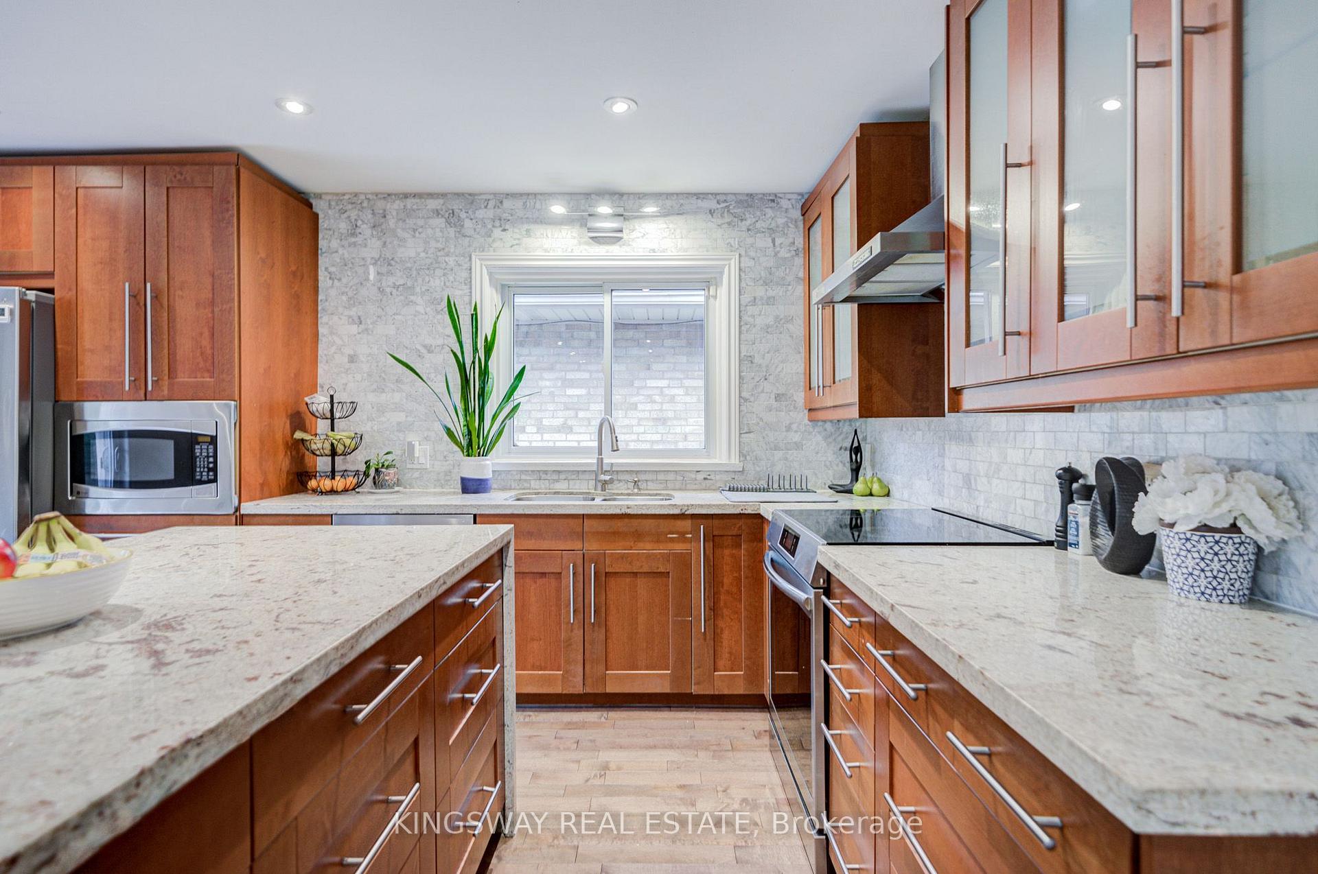 Photo 13 of 20 Wigmore Drive, North York, Victoria Village — HOMEH