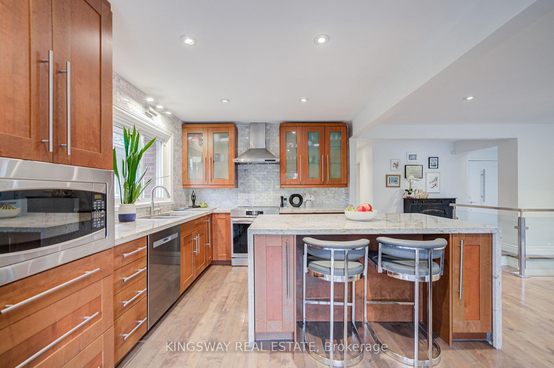 Photo 15 of 20 Wigmore Drive, North York, Victoria Village — HOMEH