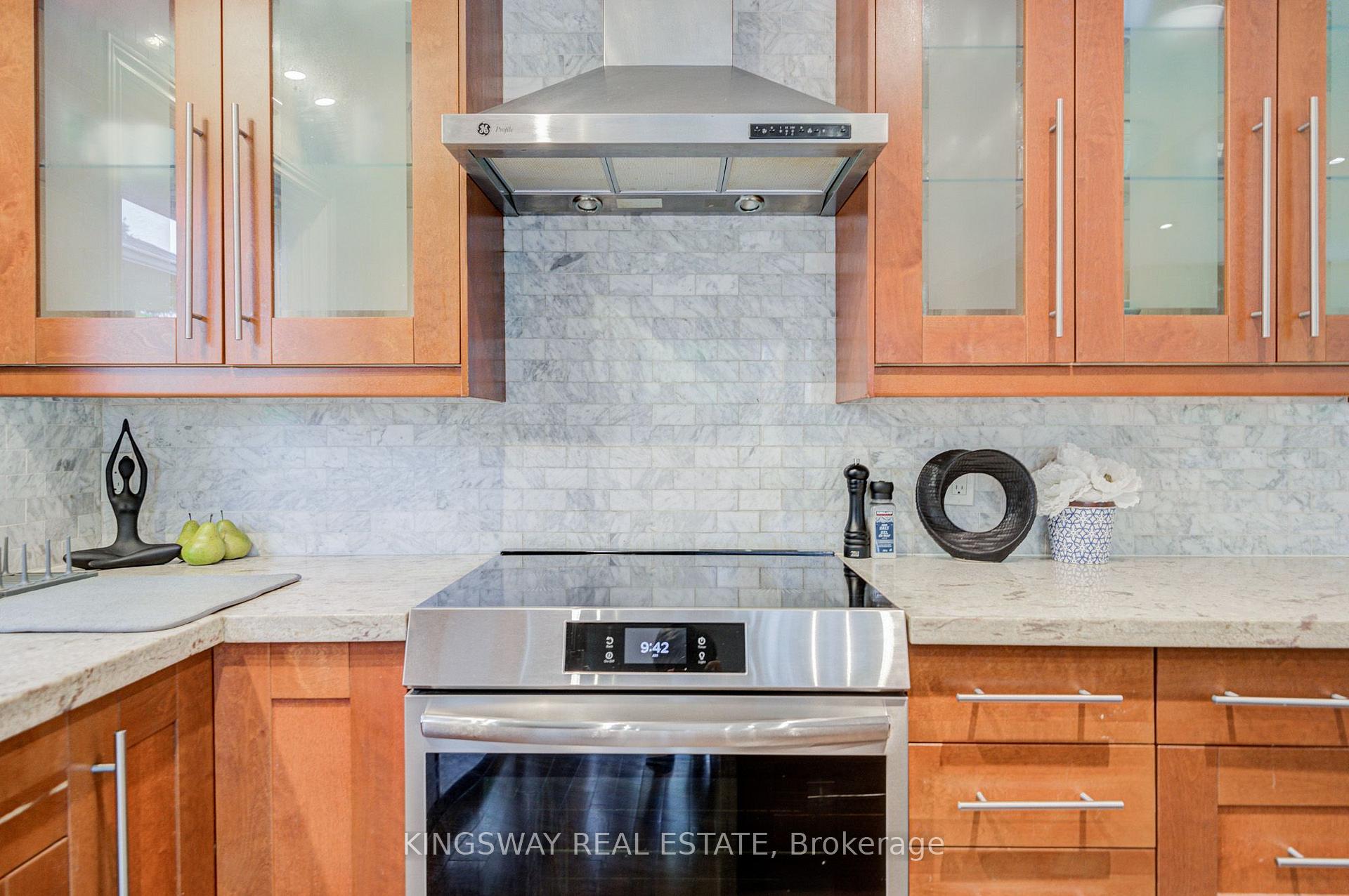 Photo 18 of 20 Wigmore Drive, North York, Victoria Village — HOMEH