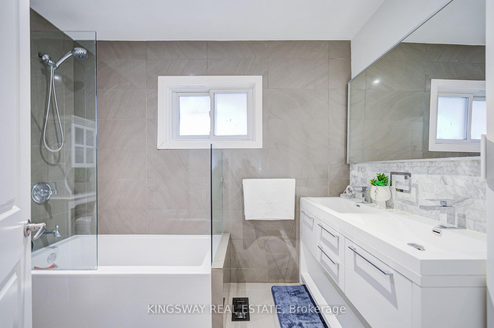 Photo 21 of 20 Wigmore Drive, North York, Victoria Village — HOMEH