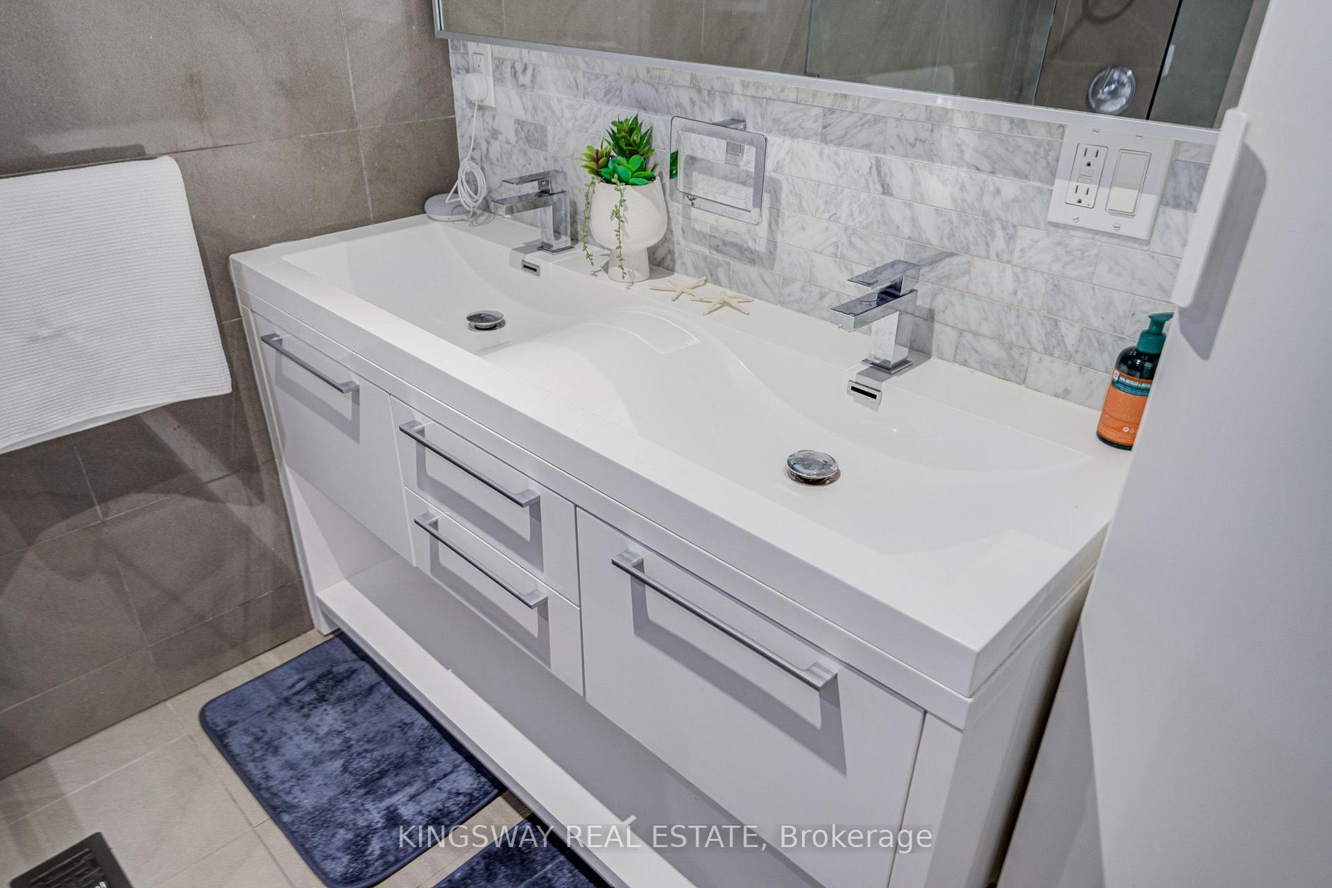 Photo 22 of 20 Wigmore Drive, North York, Victoria Village — HOMEH
