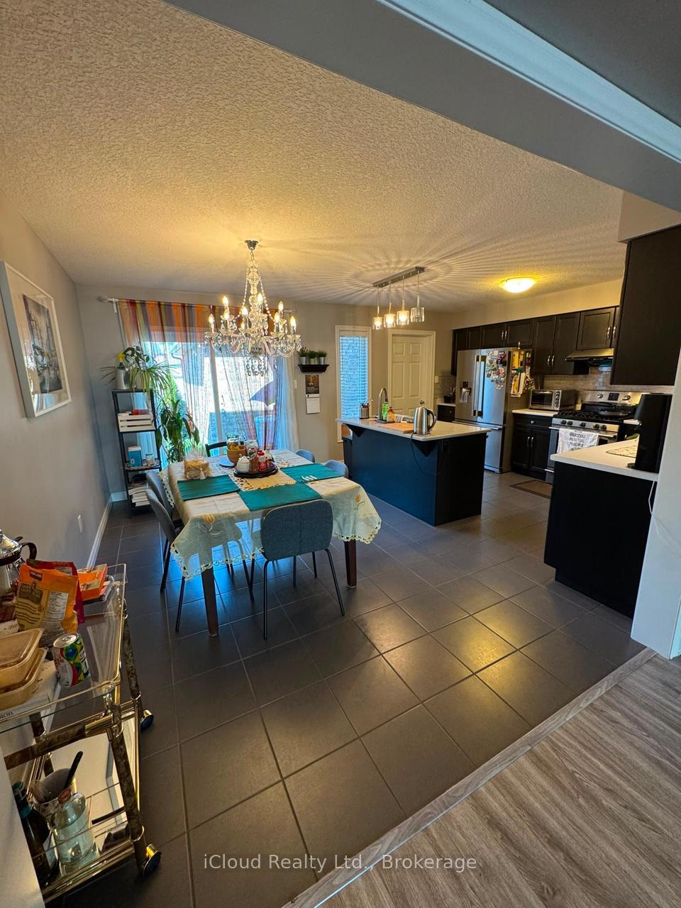 Photo 7 of Unit 29, 14 Amos Drive, Guelph, Kortright Hills — HOMEH