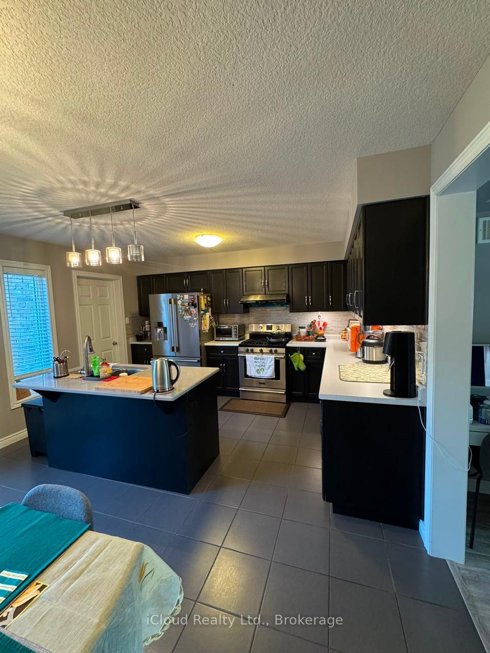 Photo 8 of Unit 29, 14 Amos Drive, Guelph, Kortright Hills — HOMEH