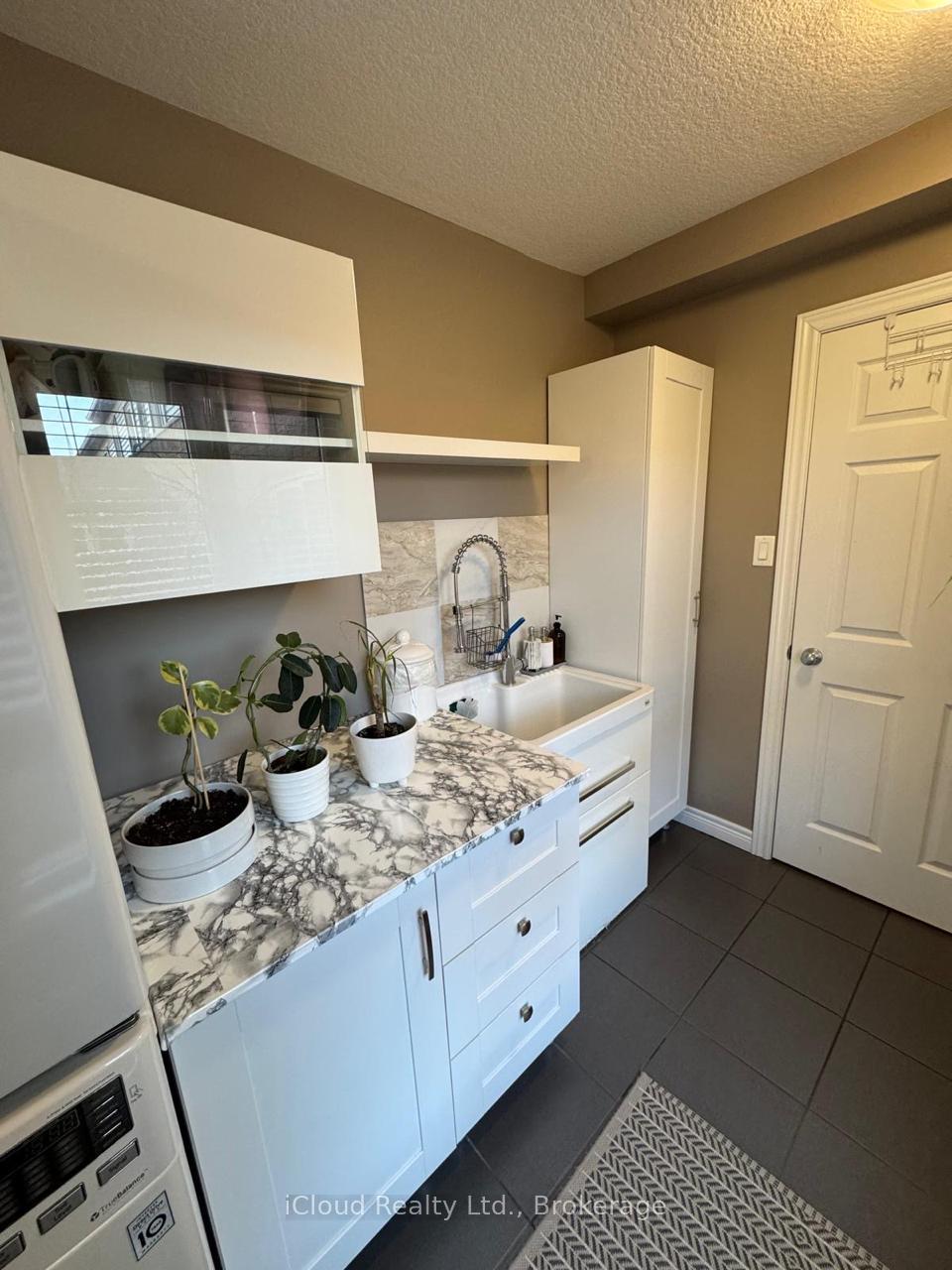 Photo 22 of Unit 29, 14 Amos Drive, Guelph, Kortright Hills — HOMEH
