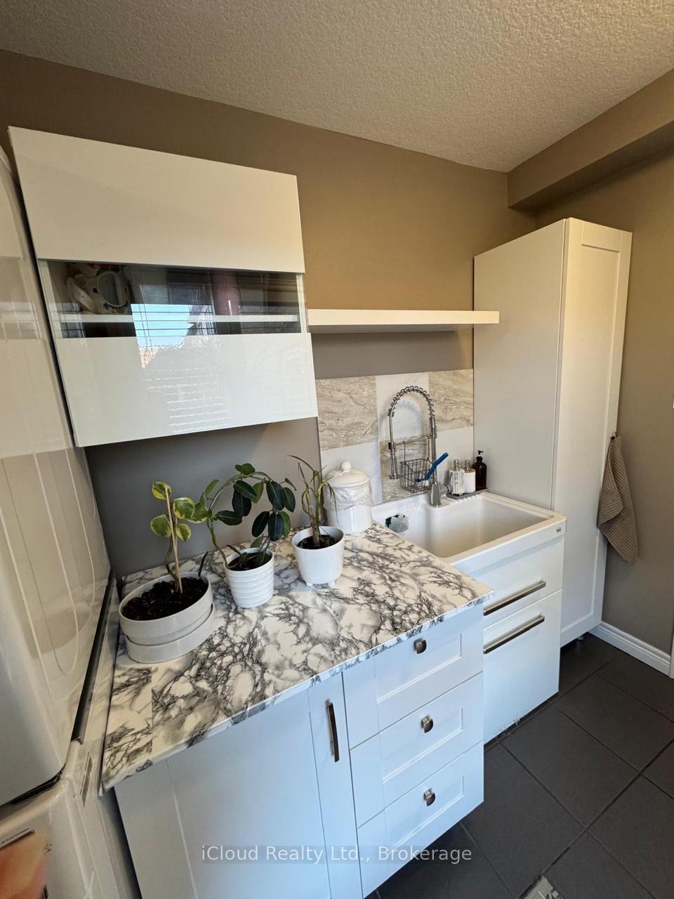 Photo 23 of Unit 29, 14 Amos Drive, Guelph, Kortright Hills — HOMEH