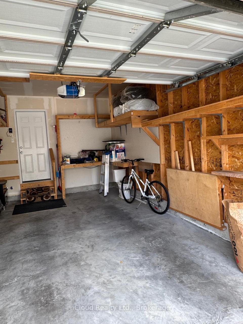 Photo 29 of Unit 29, 14 Amos Drive, Guelph, Kortright Hills — HOMEH
