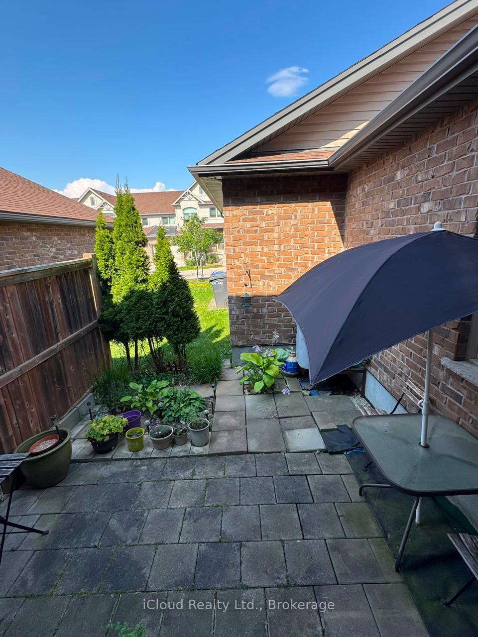 Photo 31 of Unit 29, 14 Amos Drive, Guelph, Kortright Hills — HOMEH