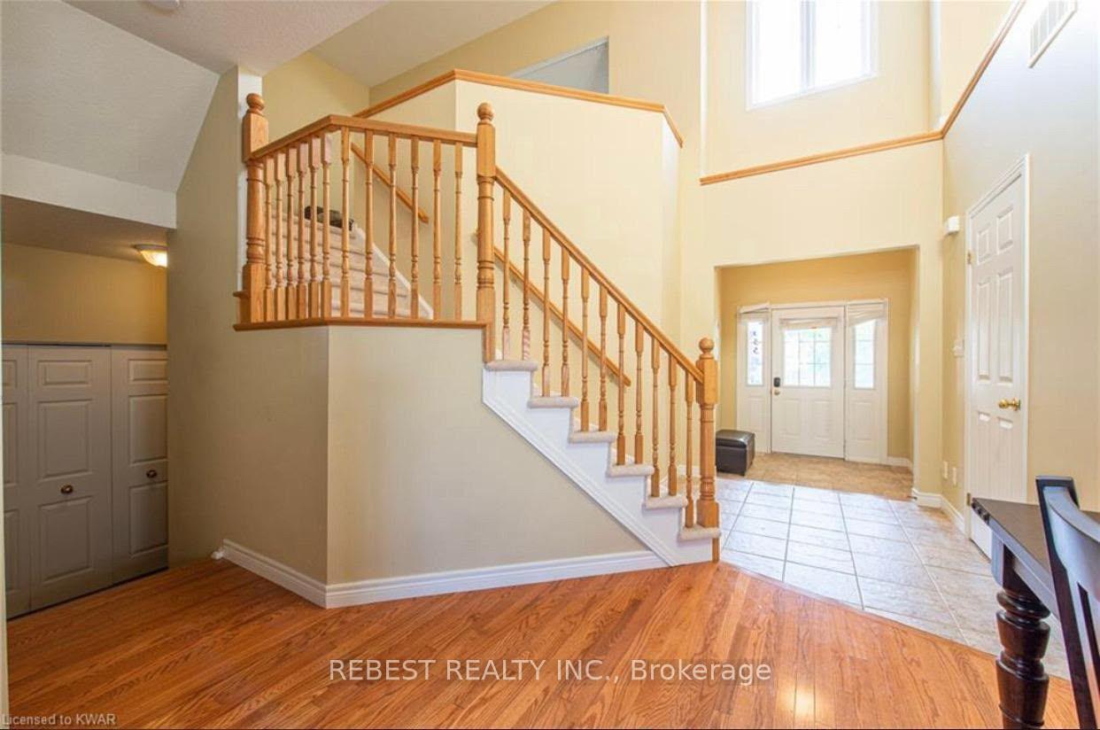 Photo 2 of 655 Interlaken Drive, Waterloo, Clair Hills — HOMEH
