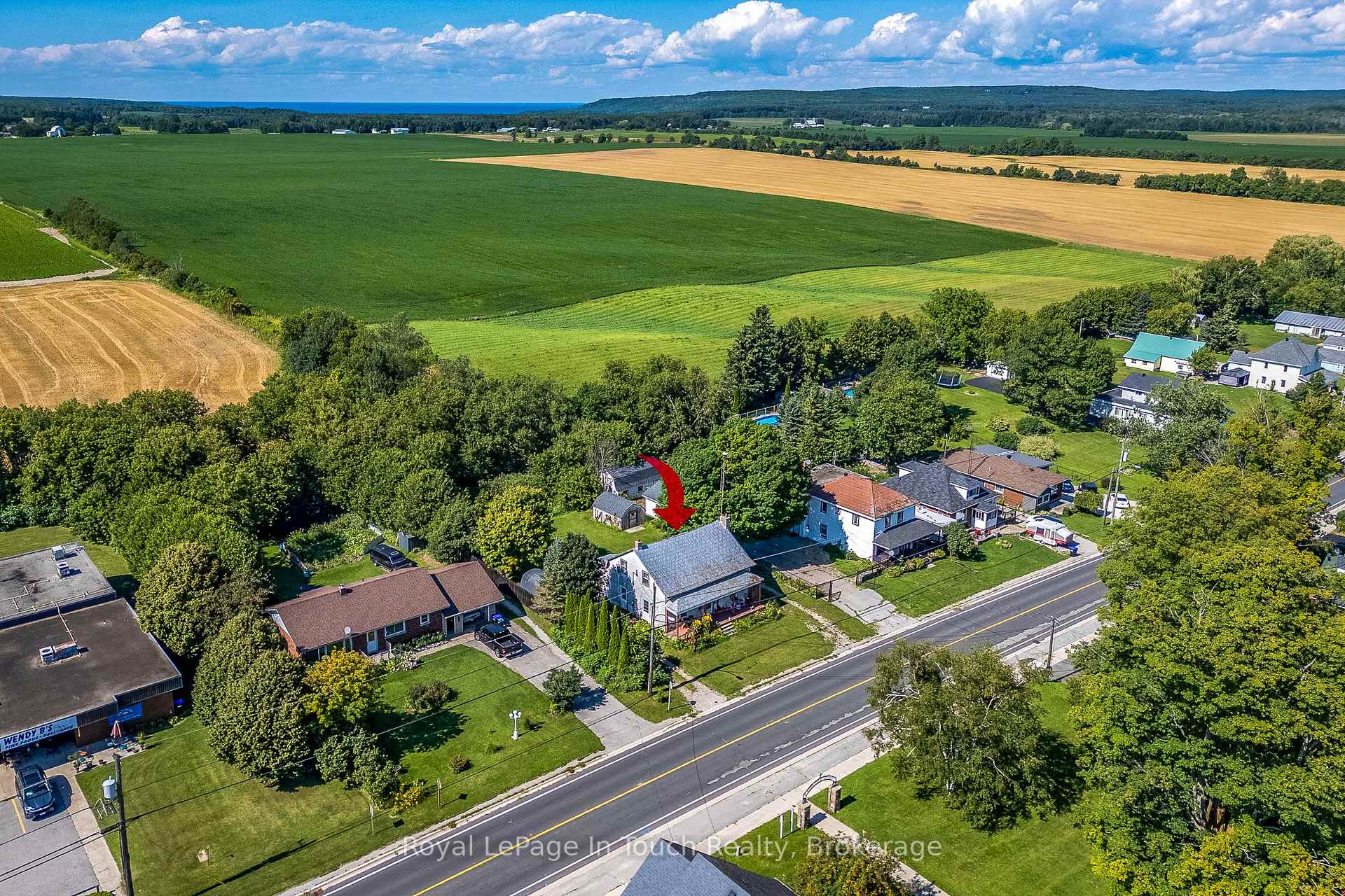 Photo of 328 Lafontaine Road W