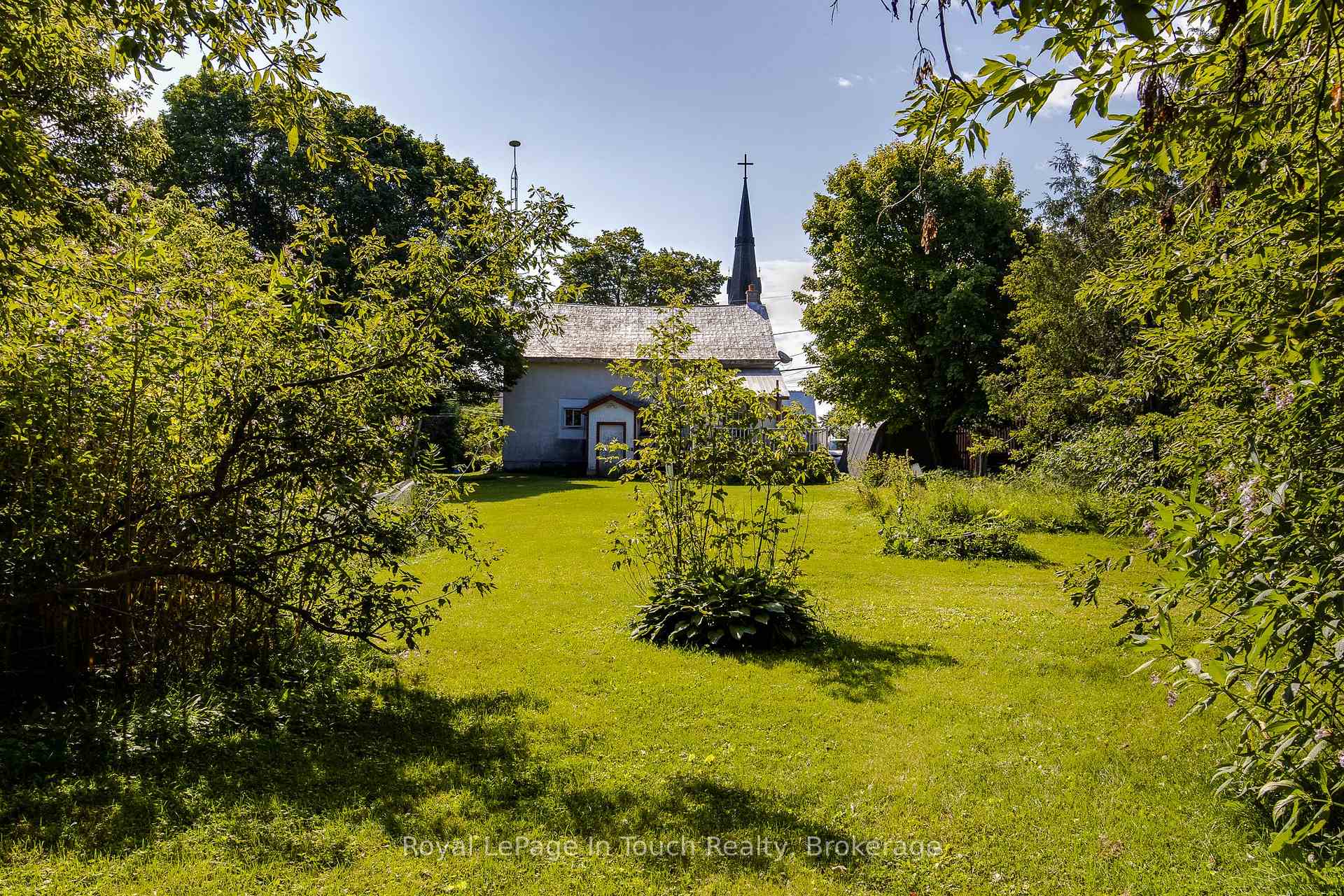 Photo 12 of 328 Lafontaine Road W, Tiny, Lafontaine — HOMEH