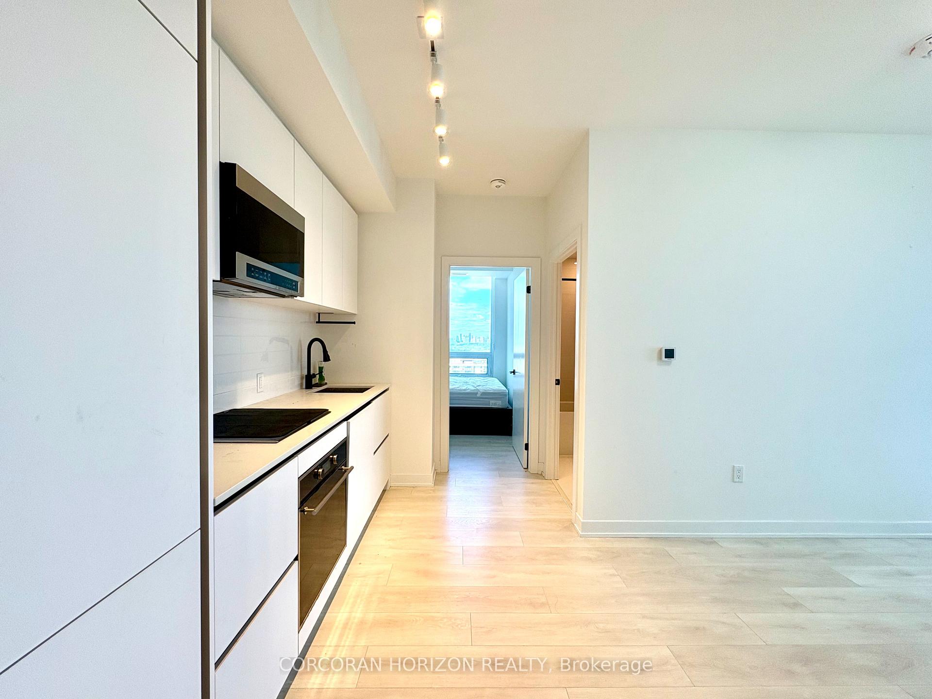 Photo 4 of Unit 2709, 117 Broadway Avenue, Toronto, Mount Pleasant West — HOMEH