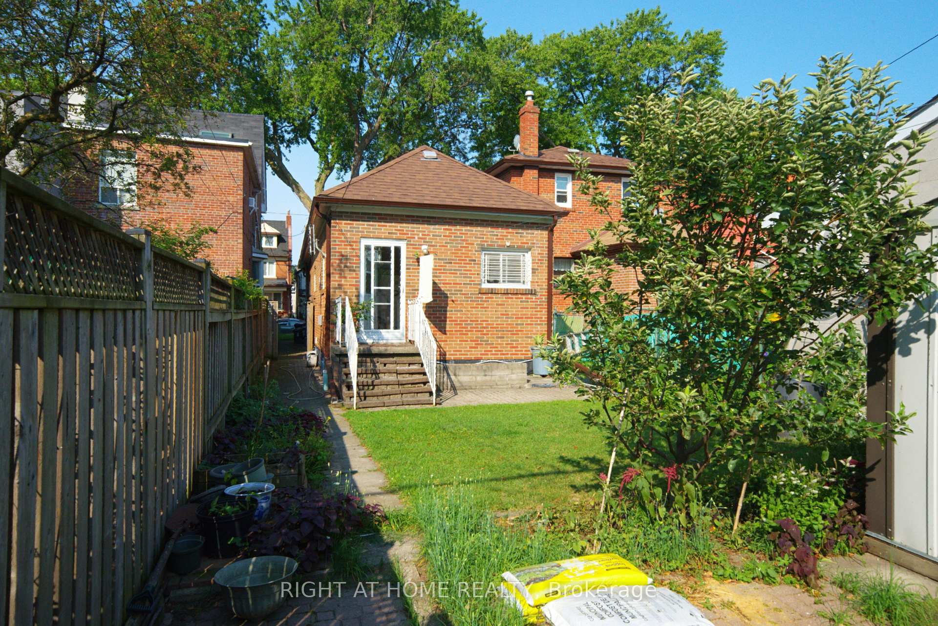 Photo 11 of 65 Salem Avenue, Toronto, Dovercourt-Wallace Emerson-Junction — HOMEH