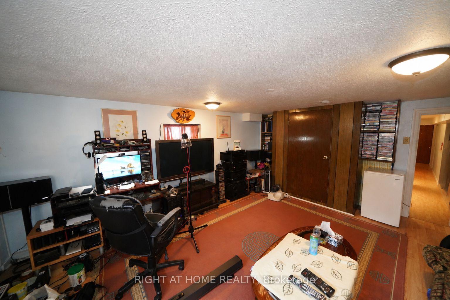 Photo 14 of 65 Salem Avenue, Toronto, Dovercourt-Wallace Emerson-Junction — HOMEH