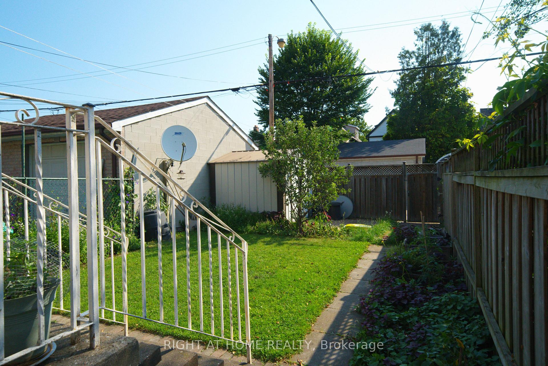 Photo 25 of 65 Salem Avenue, Toronto, Dovercourt-Wallace Emerson-Junction — HOMEH