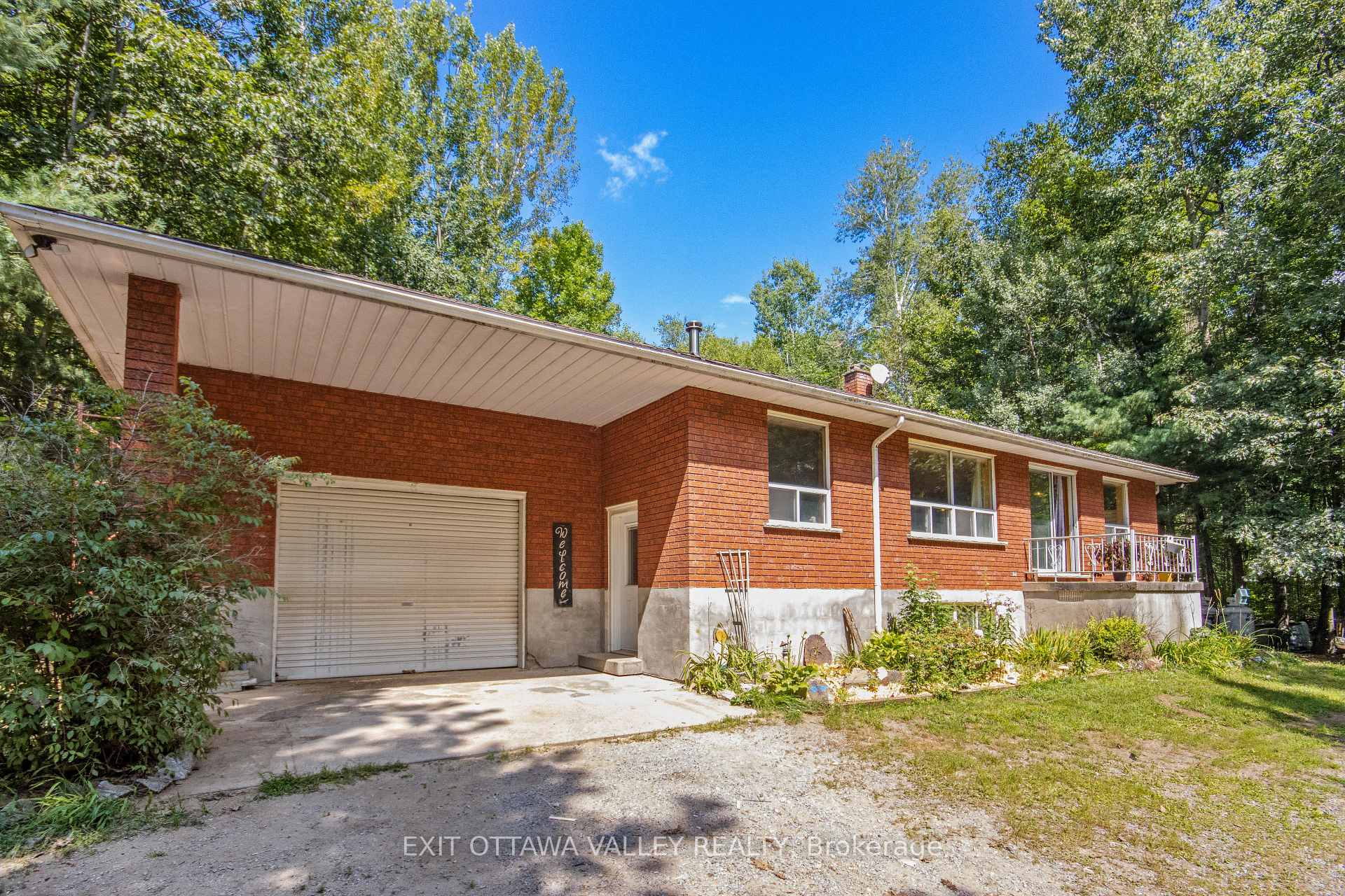 Photo 9 of 561 Long Lake Road, Madawaska Valley, Madawaska Valley — HOMEH