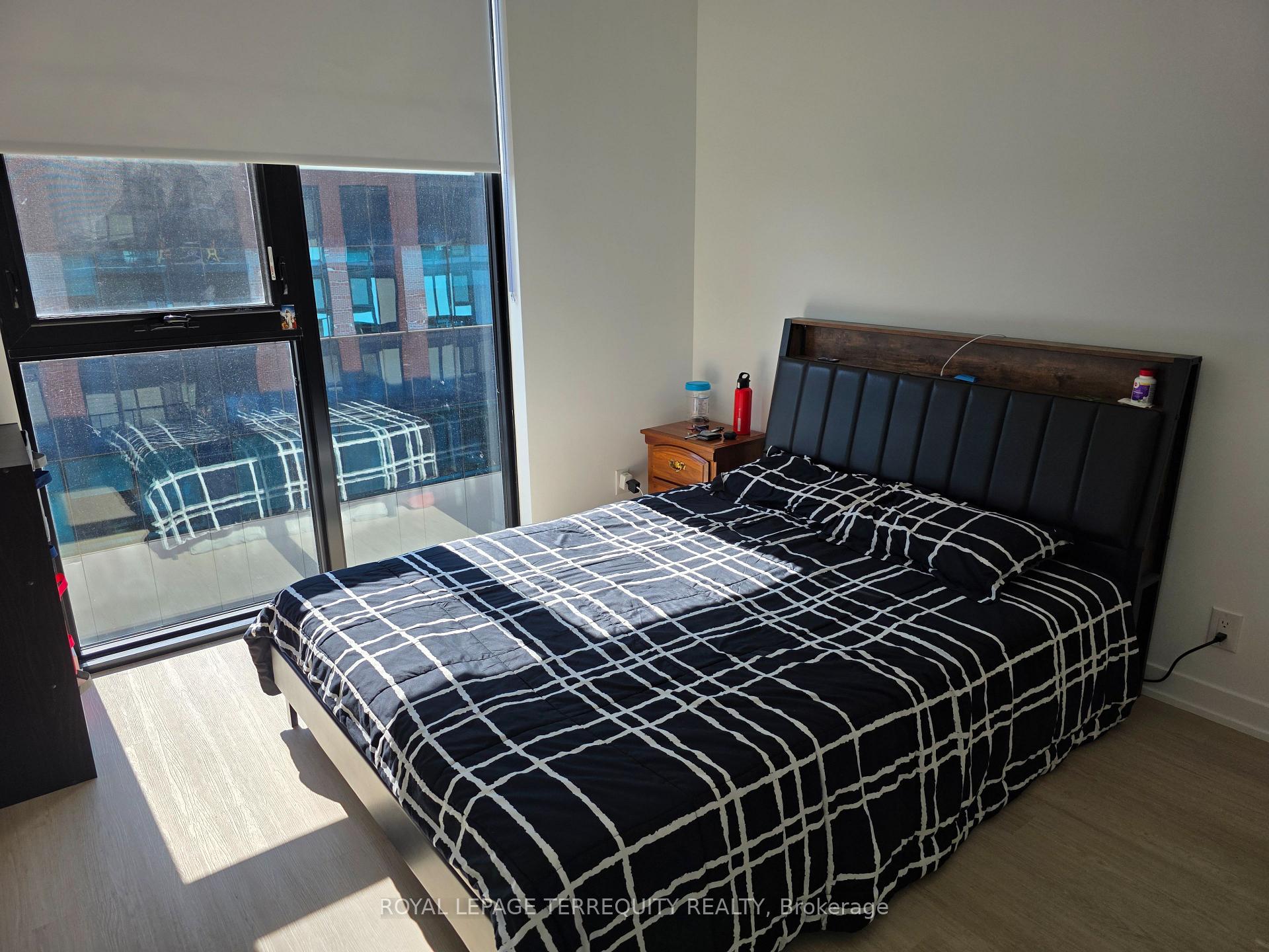 Photo 9 of Unit 709, 699 Sheppard Avenue E, North York, Bayview Village — HOMEH
