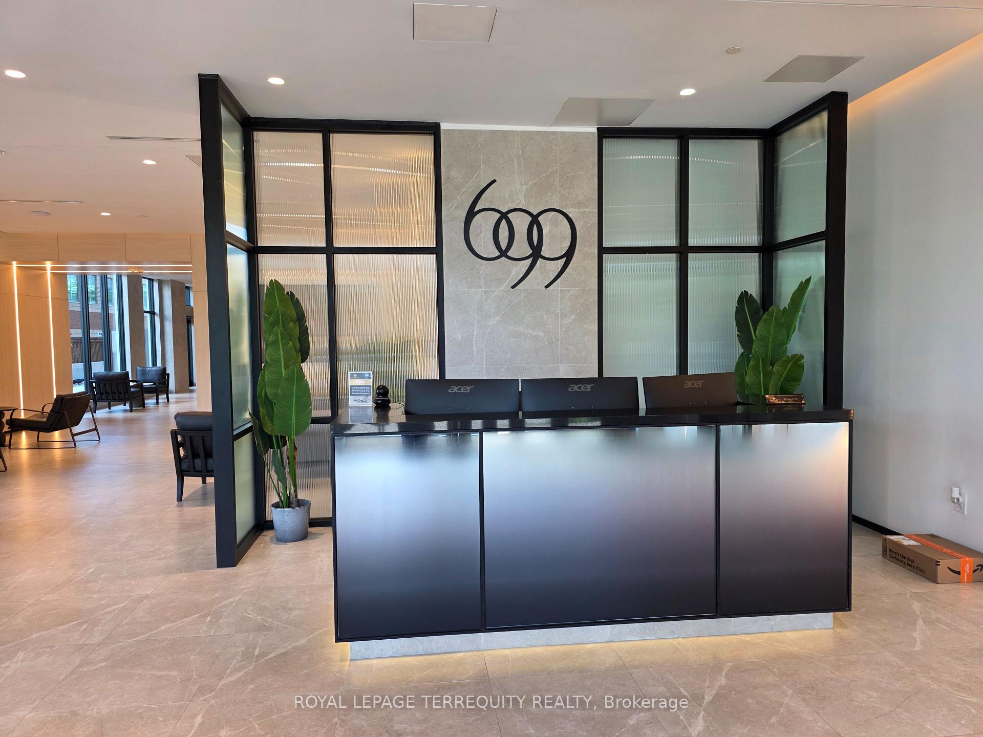 Photo 6 of Unit 709, 699 Sheppard Avenue E, North York, Bayview Village — HOMEH