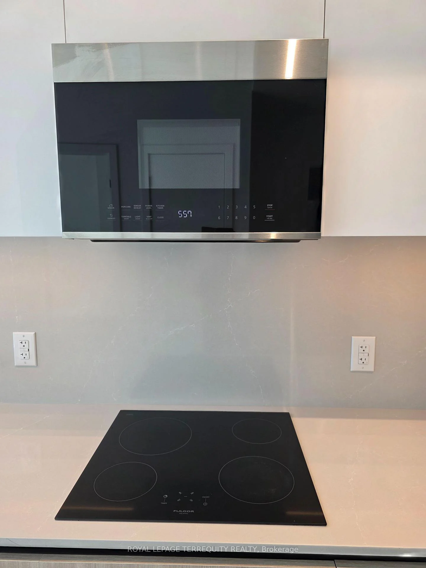 Photo 26 of Unit 709, 699 Sheppard Avenue E, North York, Bayview Village — HOMEH