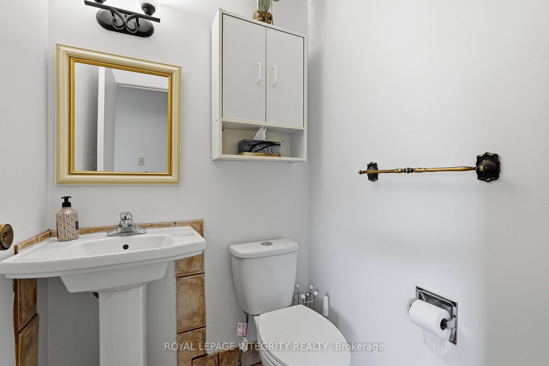 Photo 5 of Unit #4, 890 Cahill Drive W, Ottawa, Hunt Club — HOMEH
