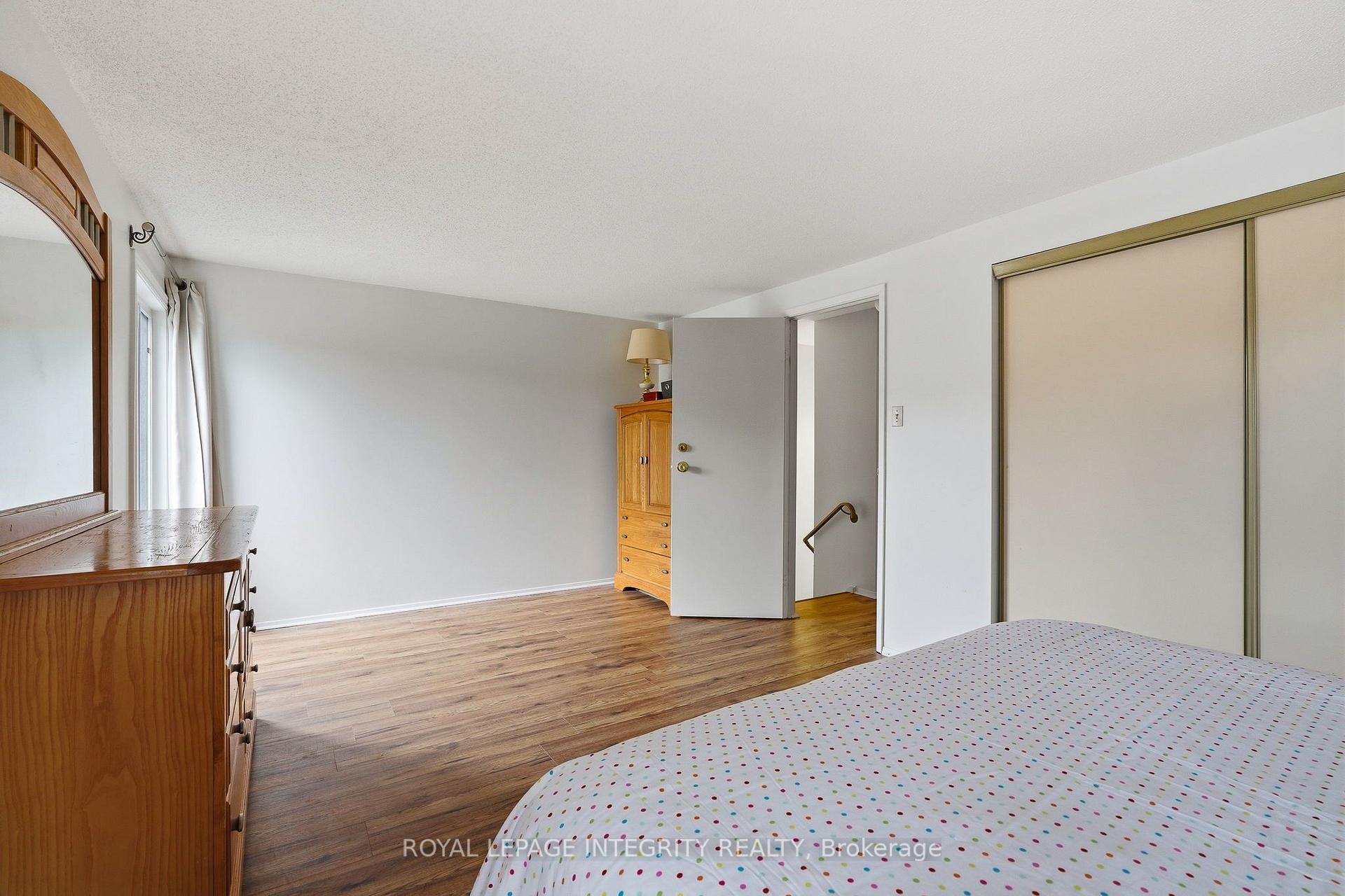 Photo 18 of Unit #4, 890 Cahill Drive W, Ottawa, Hunt Club — HOMEH