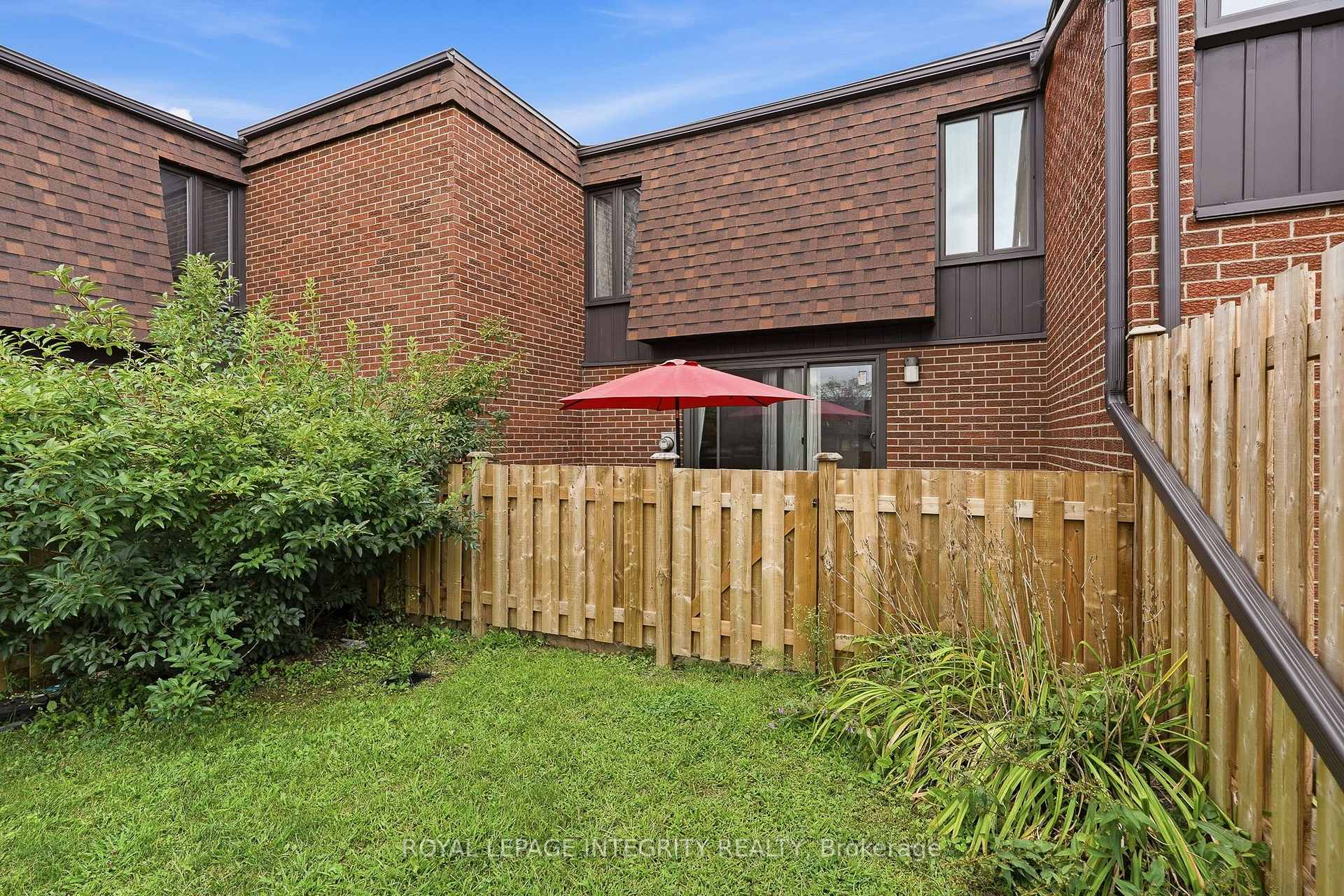 Photo 29 of Unit #4, 890 Cahill Drive W, Ottawa, Hunt Club — HOMEH