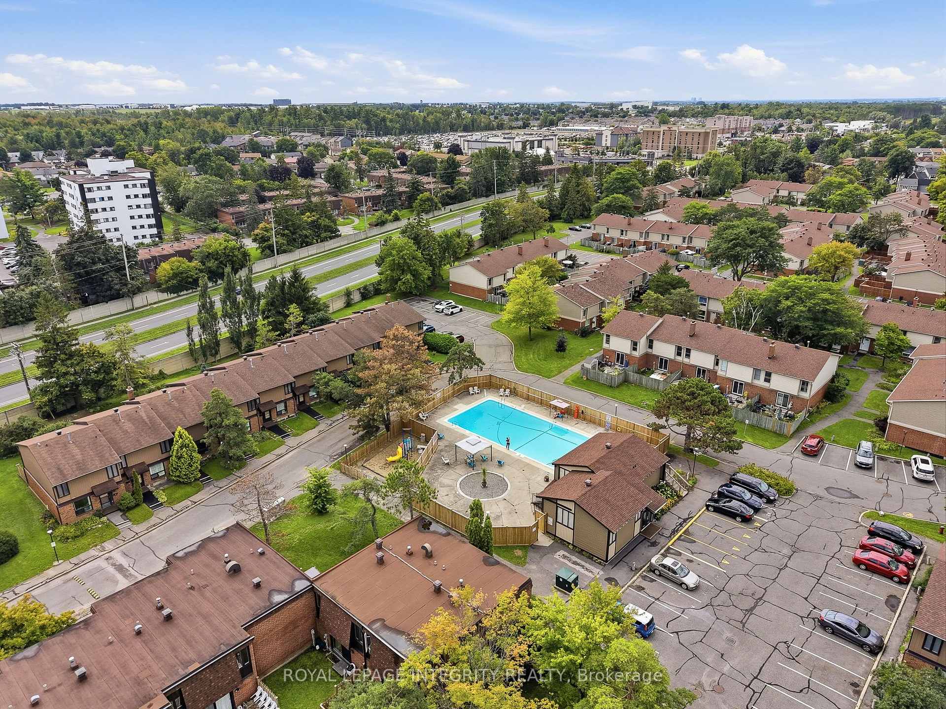 Photo 36 of Unit #4, 890 Cahill Drive W, Ottawa, Hunt Club — HOMEH