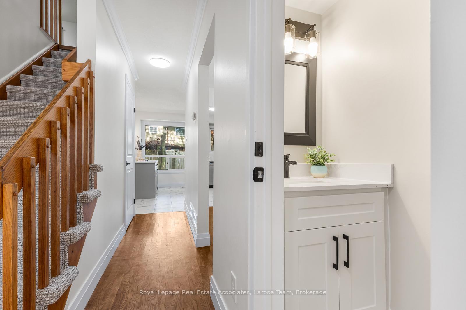 Photo 8 of 3243 Ulman Road, Oakville, Bronte — HOMEH