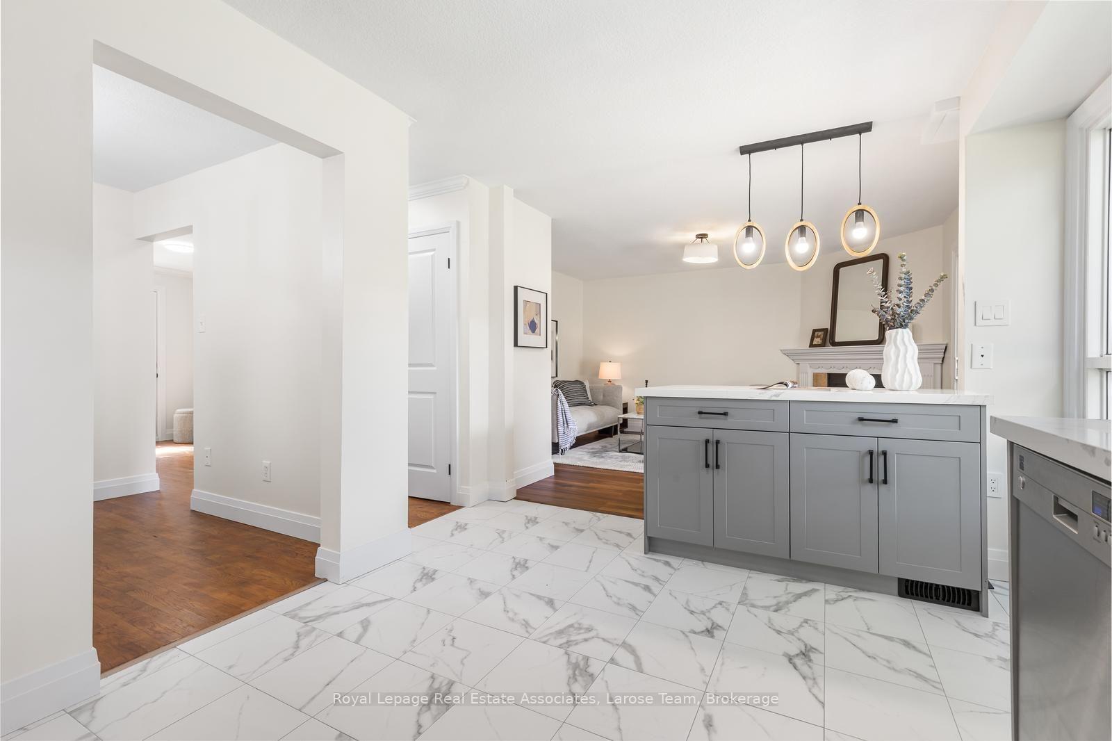 Photo 19 of 3243 Ulman Road, Oakville, Bronte — HOMEH