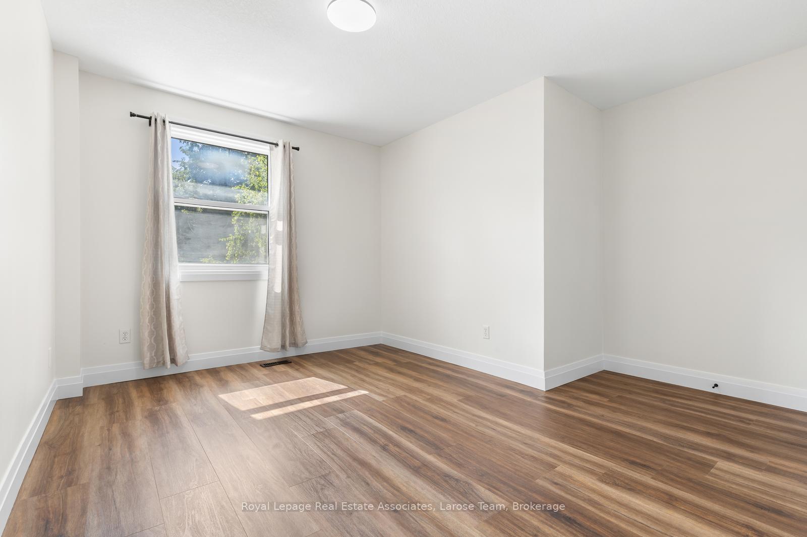 Photo 31 of 3243 Ulman Road, Oakville, Bronte — HOMEH