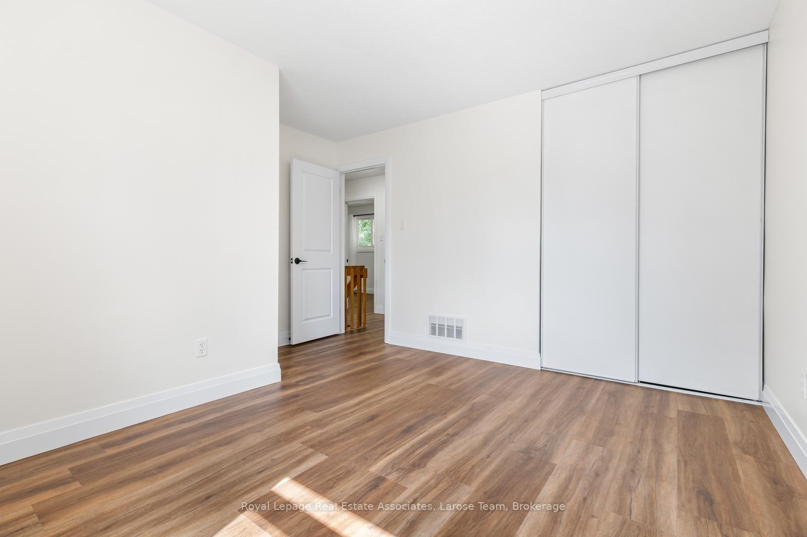 Photo 32 of 3243 Ulman Road, Oakville, Bronte — HOMEH