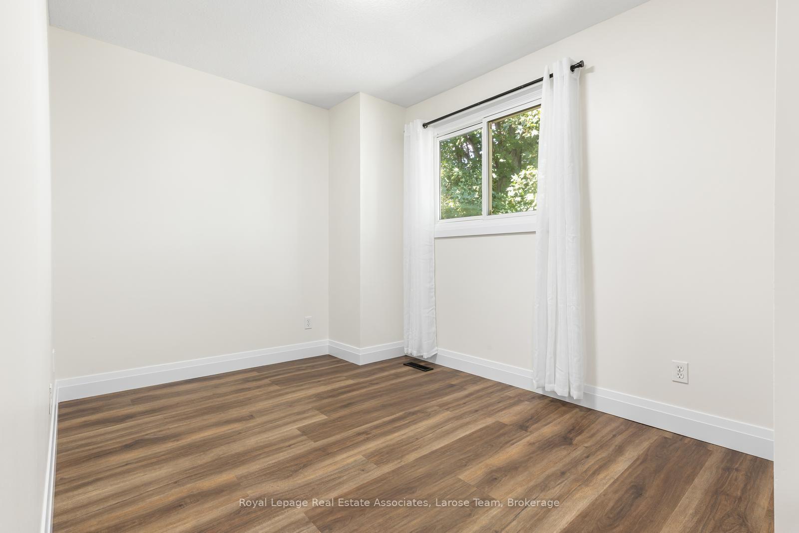 Photo 35 of 3243 Ulman Road, Oakville, Bronte — HOMEH