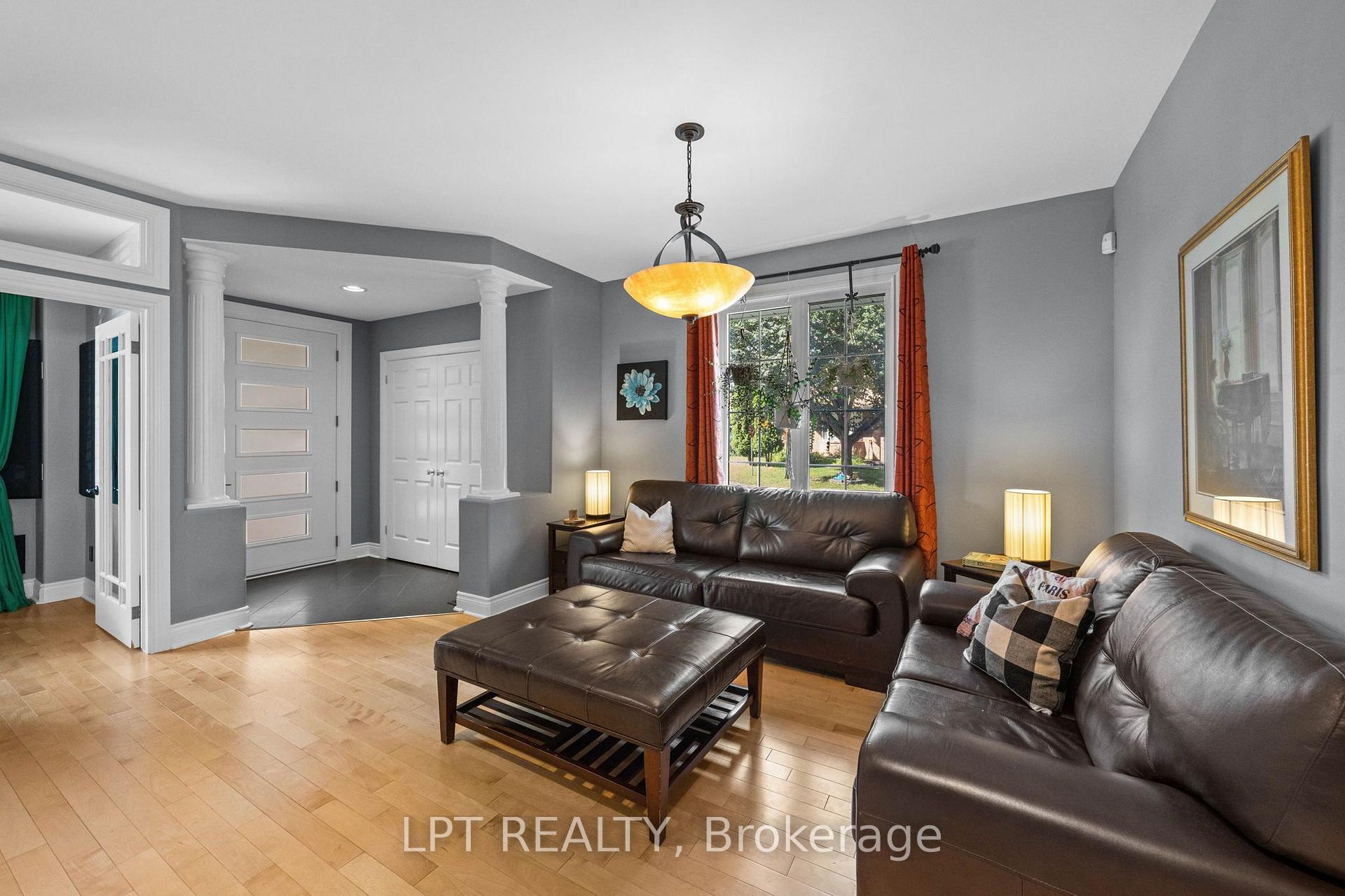 Photo 6 of 15 Spalding Avenue, Ottawa, Kanata - Morgan's Grant/South March — HOMEH