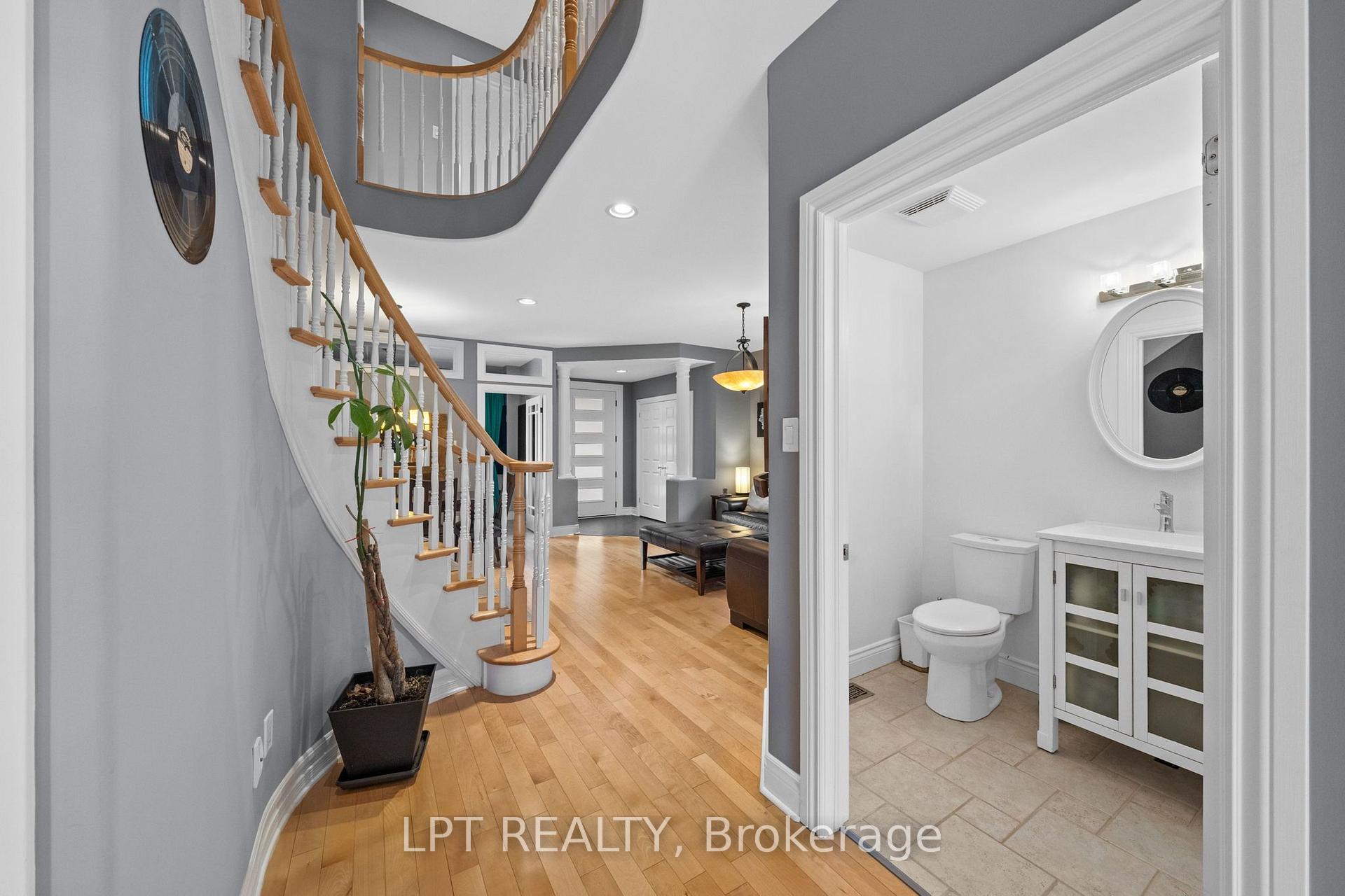 Photo 9 of 15 Spalding Avenue, Ottawa, Kanata - Morgan's Grant/South March — HOMEH