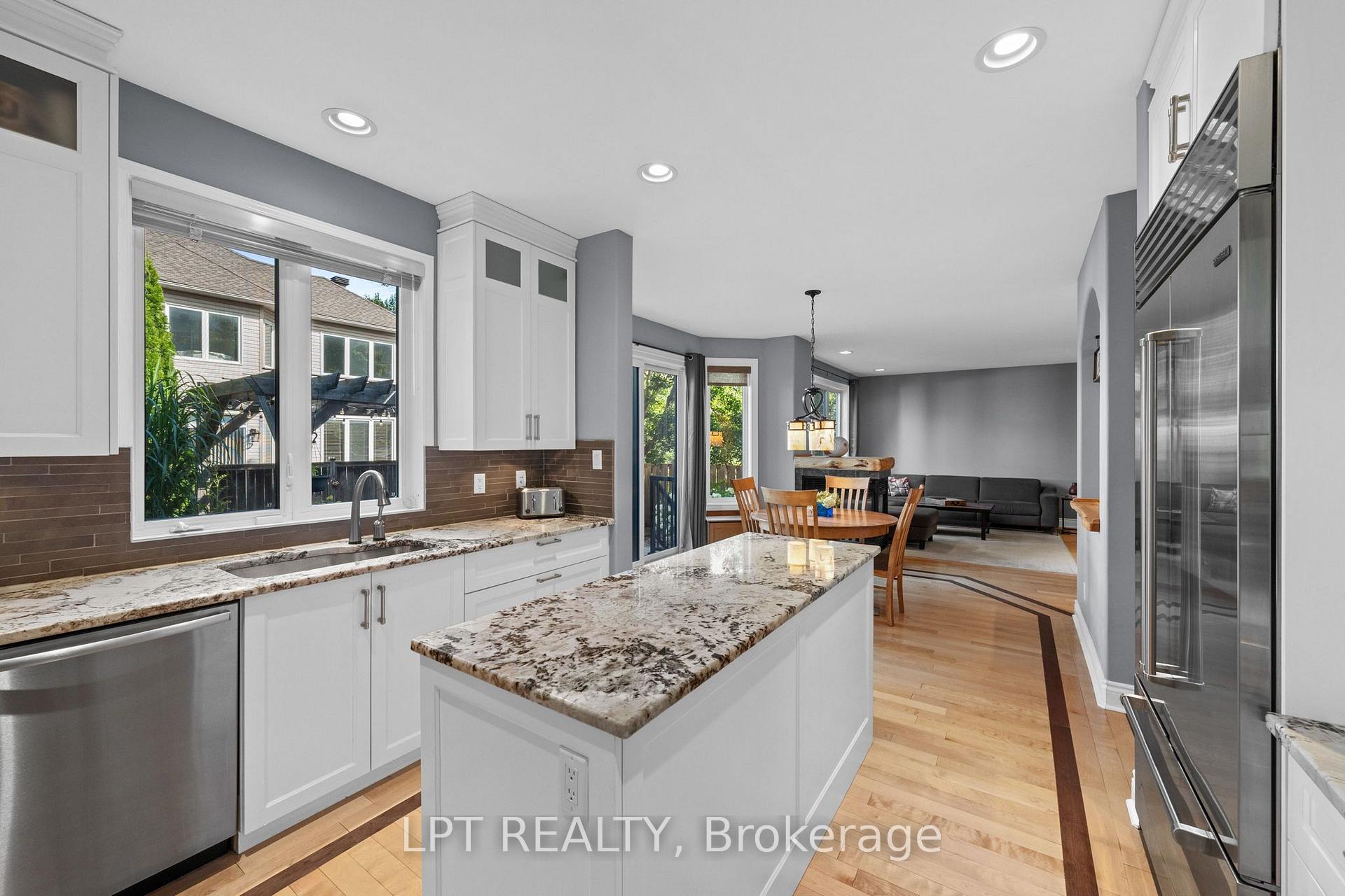Photo 14 of 15 Spalding Avenue, Ottawa, Kanata - Morgan's Grant/South March — HOMEH
