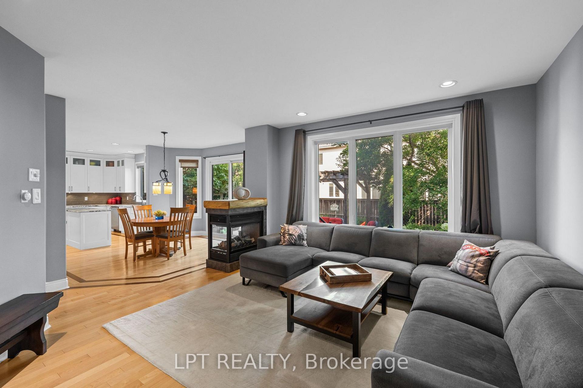 Photo 16 of 15 Spalding Avenue, Ottawa, Kanata - Morgan's Grant/South March — HOMEH